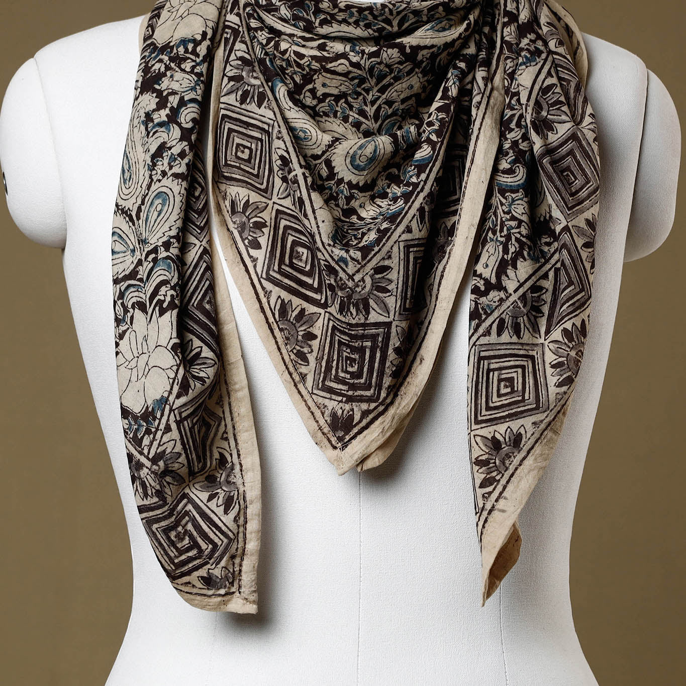 PITCHUKA SRINIVAS KALAMKARI PEDANA Black - Original Pedana Kalamkari Block Printed Cotton Scarf - view 3
