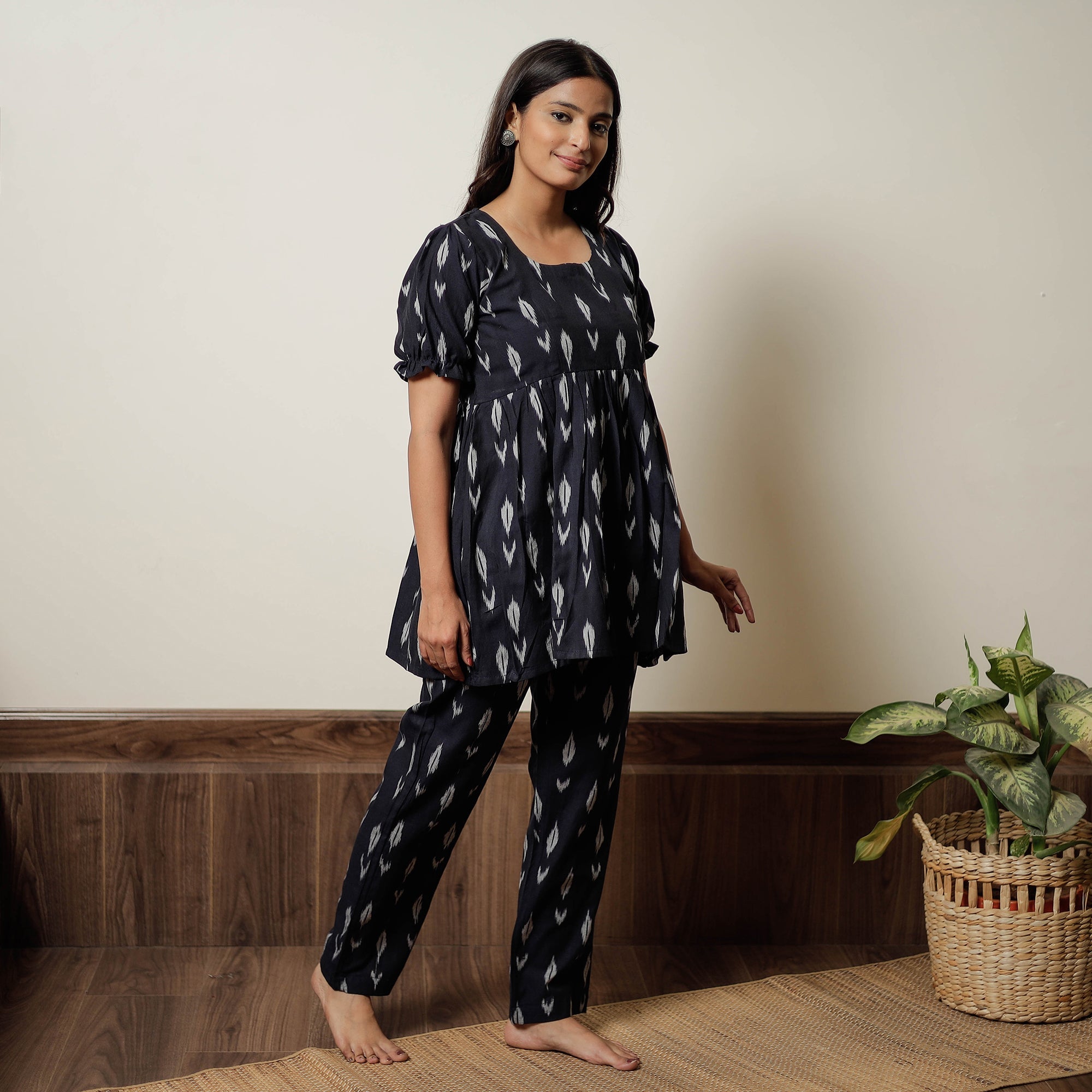 ITOKRI CASUALS Black - Pochampally Ikat Cotton Top & Pyjama Night Suit Set 18