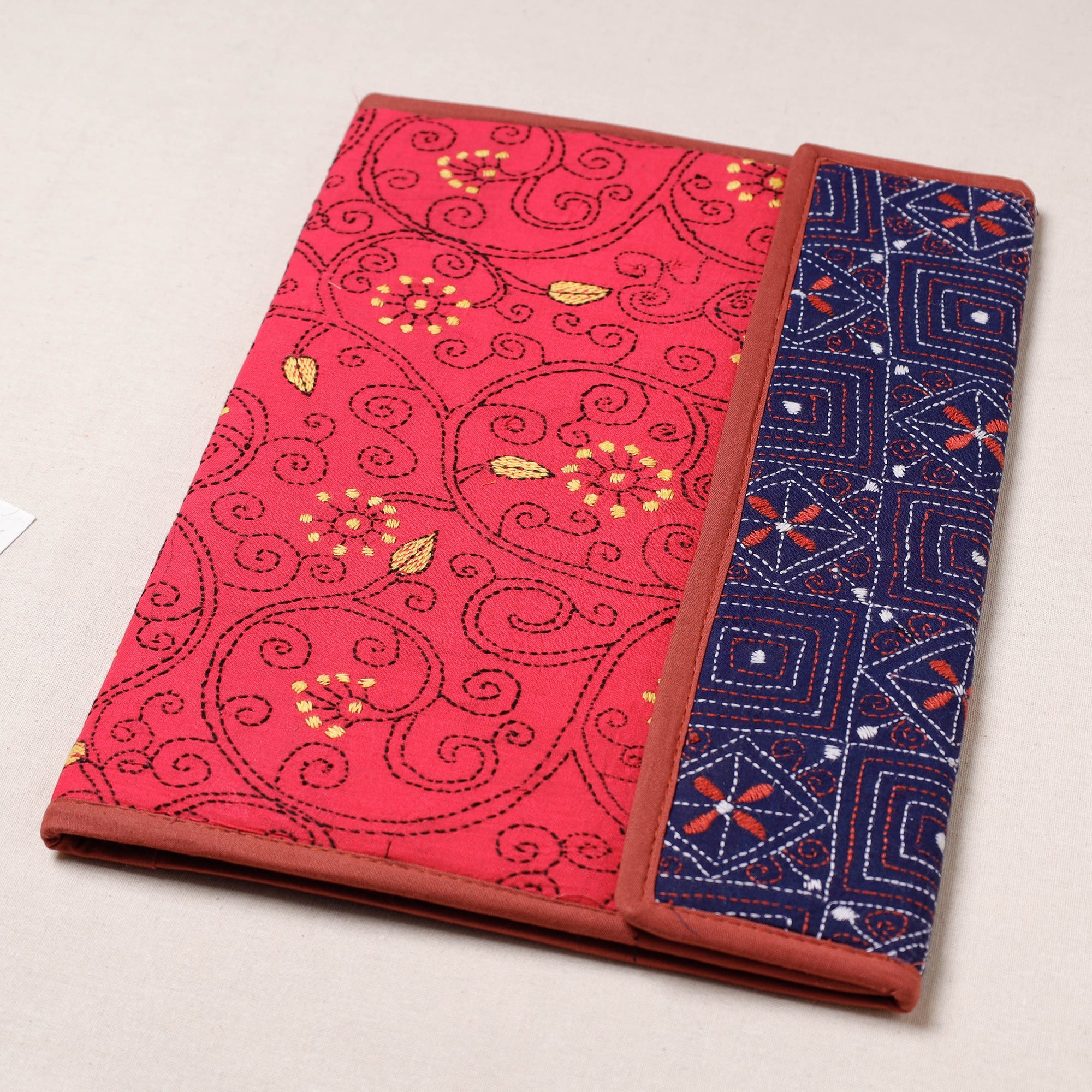ASALKAAR Bengal Kantha Work Handcrafted File Folder - view 2