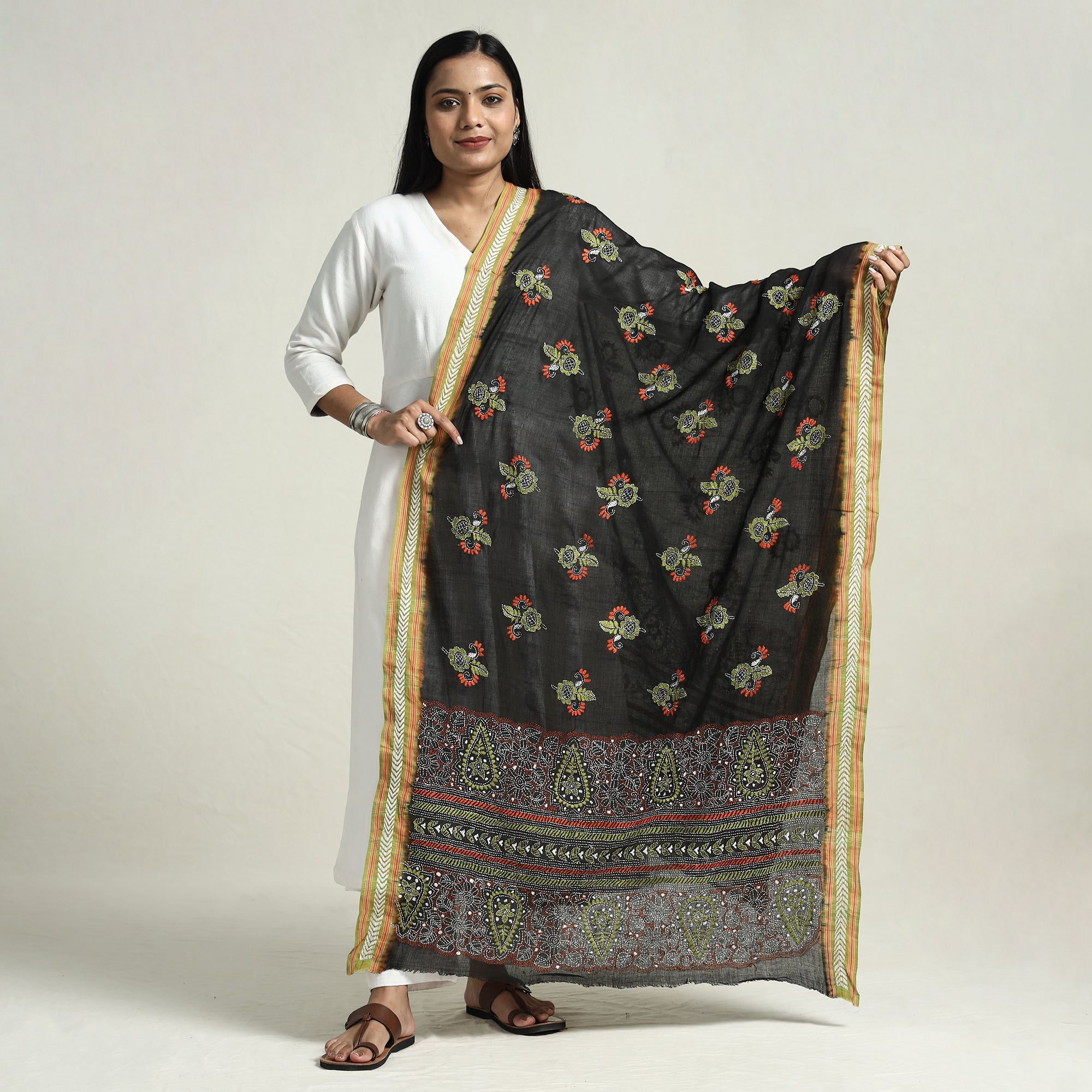KHUSHBASH - HAPPY LOOM OF EAST Black - Bolpur Kantha Embroidery Cotton Handloom Dupatta with Tassels