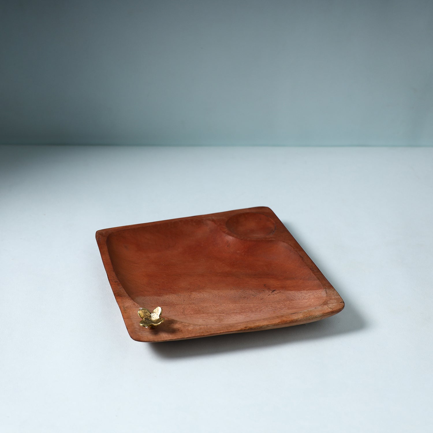 ITOKRI CRAFTS INITIATIVE Brown - Hand Carved Dokra Natural Mahogany Wooden Square Tray (8 x 8 in)