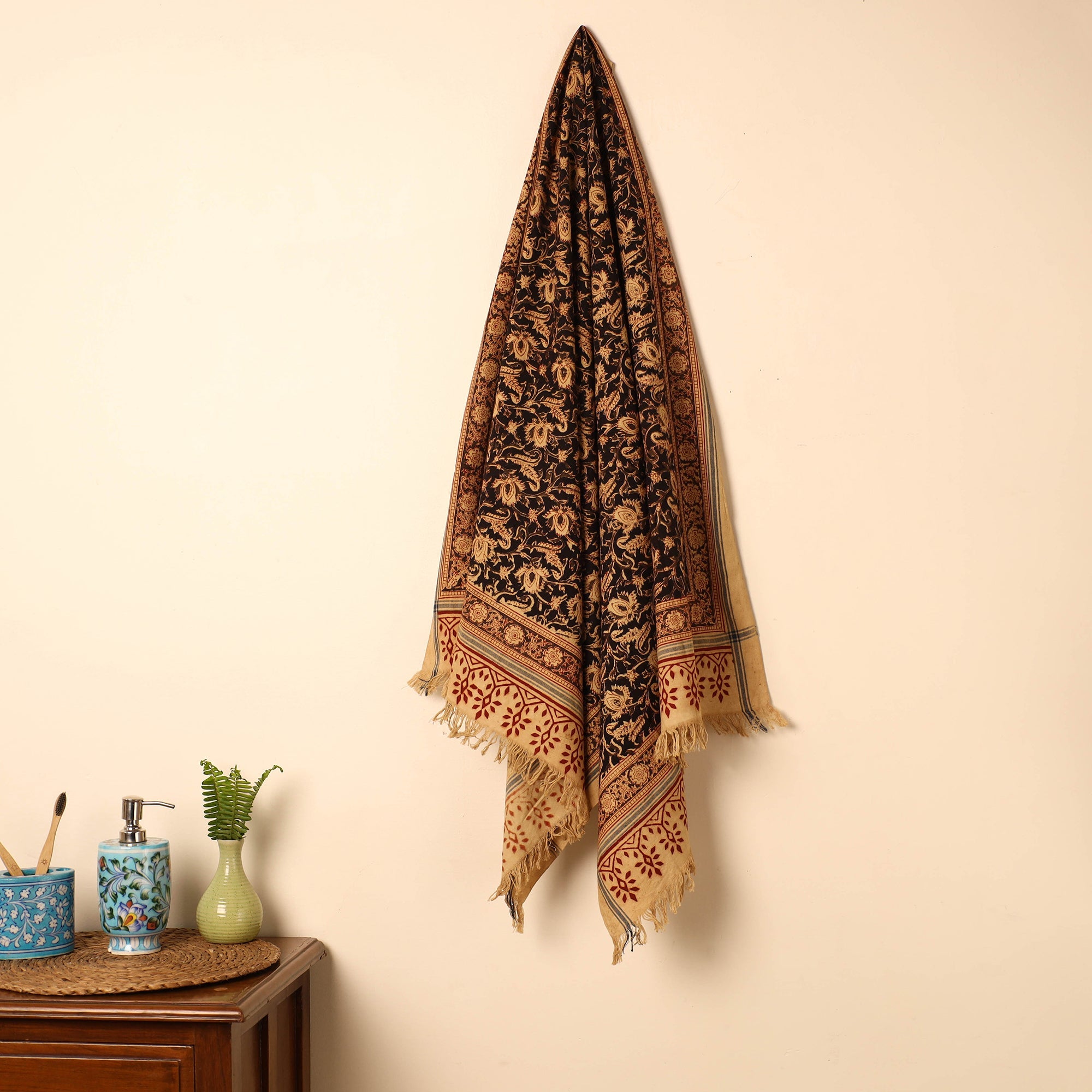 PITCHUKA SRINIVAS KALAMKARI PEDANA Black - Handloom Cotton Block Printed Pedana Kalamkari Towel 01