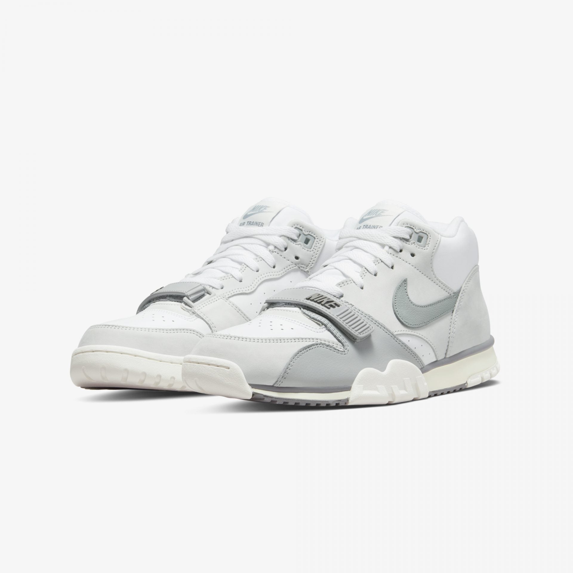 Nike | AIR TRAINER 1 { PHOTON DUST/LIGHT SMOKE