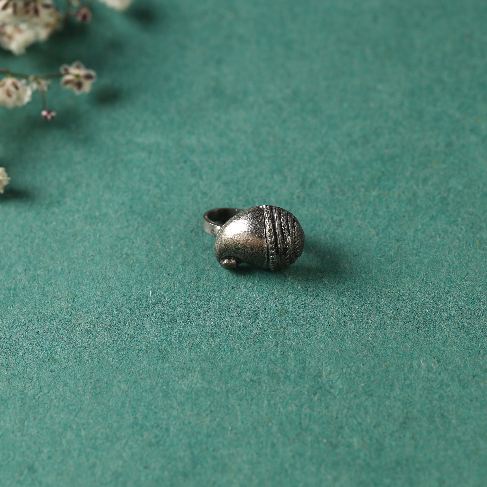 HAVELI CHRONICLES Antique Padma Sterling Silver Nosepin