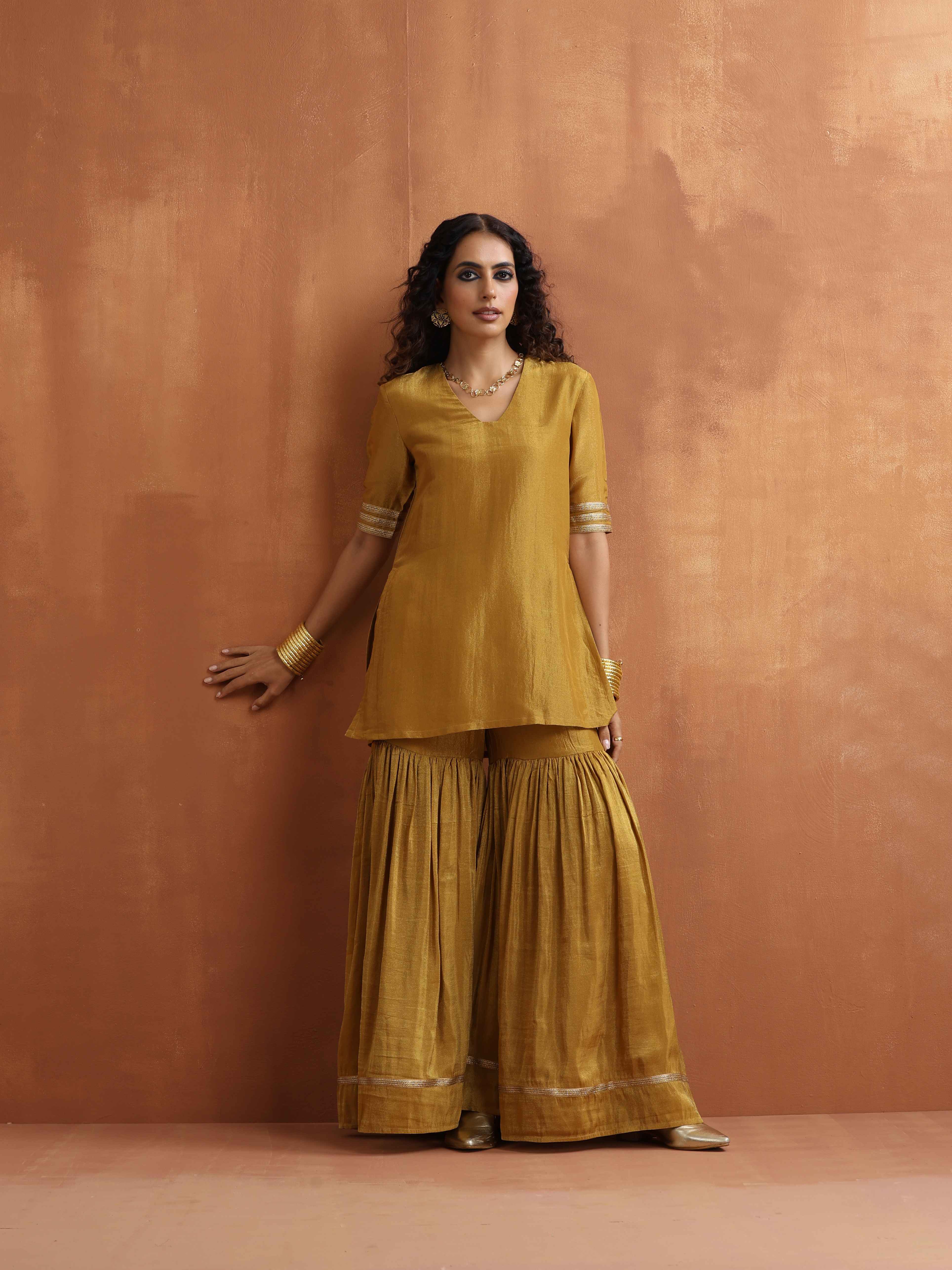 trueBrowns Gold Tissue Sharara Dupatta Set - view 2
