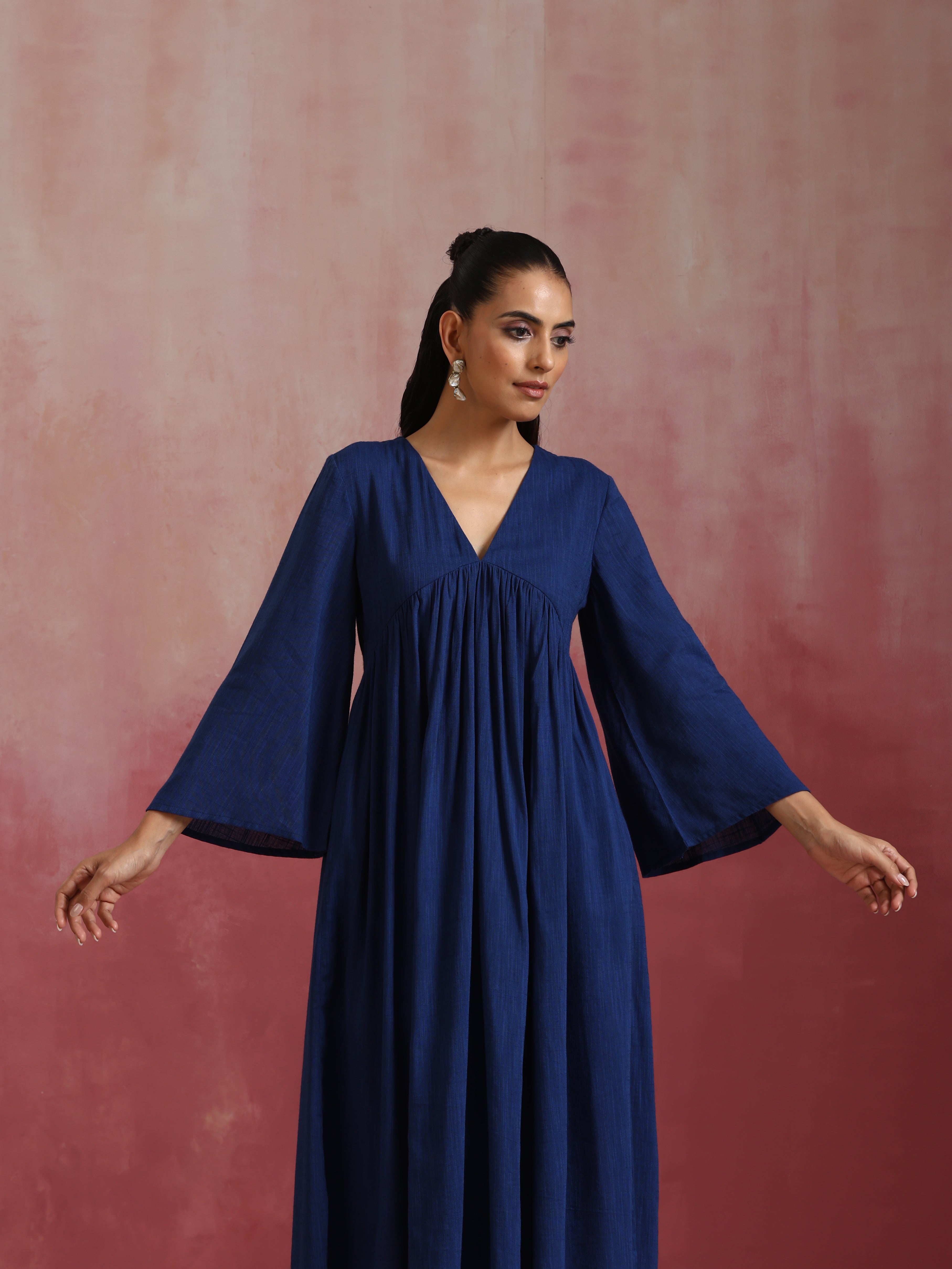 trueBrowns Blue Cotton Dobby Kurta Set - view 4
