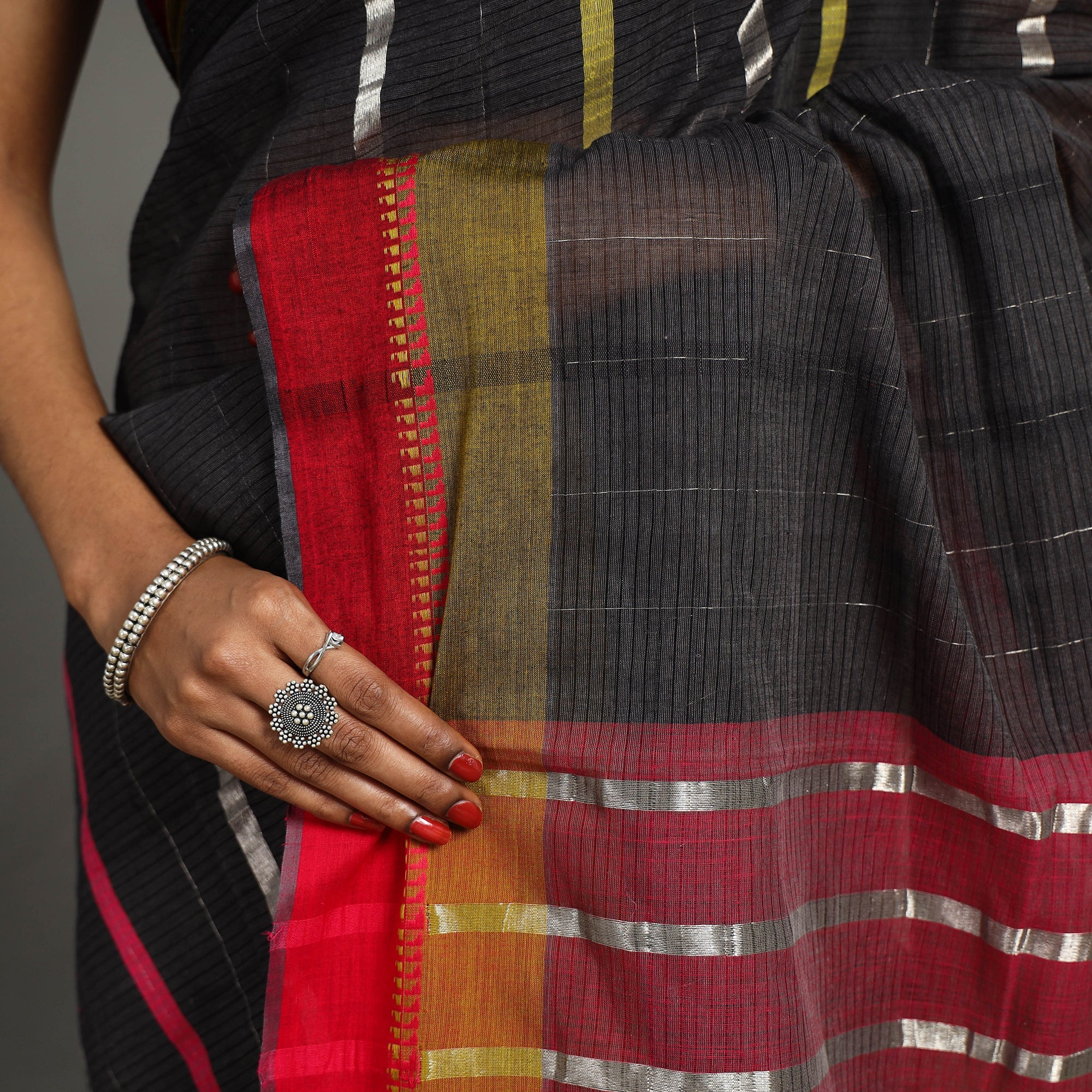 CREYO Black - Zari Work Cotton Handloom Saree 30 - view 5