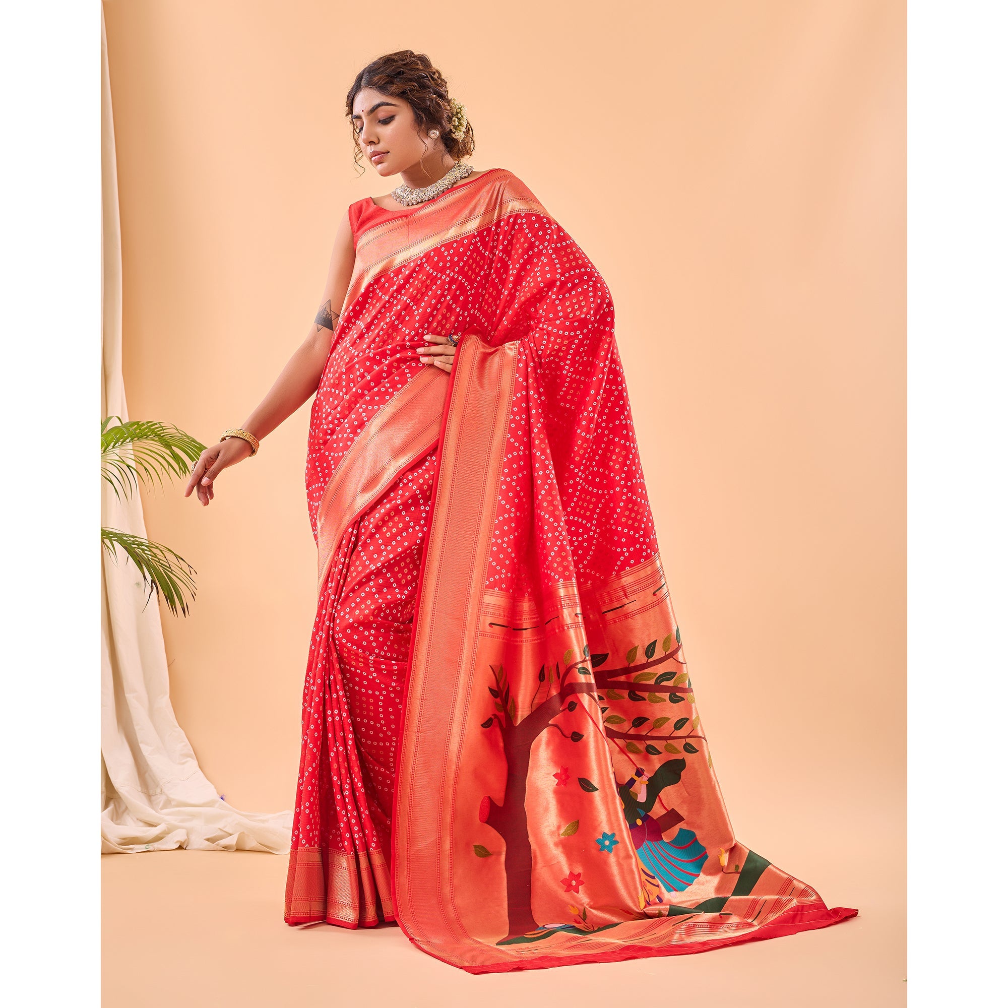 TASARIKA COUTURE Bandhej Paithani Red Paithani Silk Handwork Saree - view 2