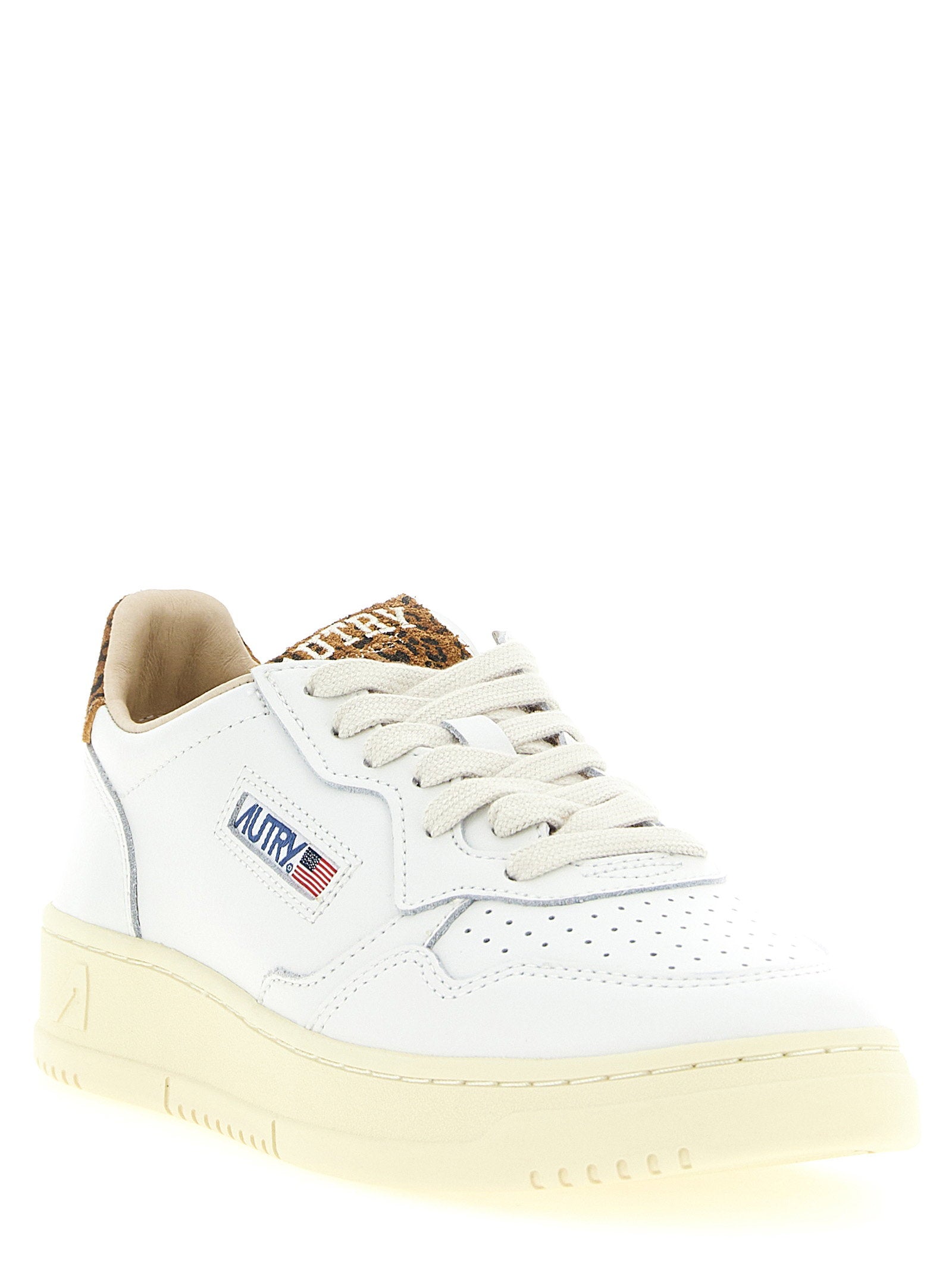 Autry Medalist Low Sneakers - view 2