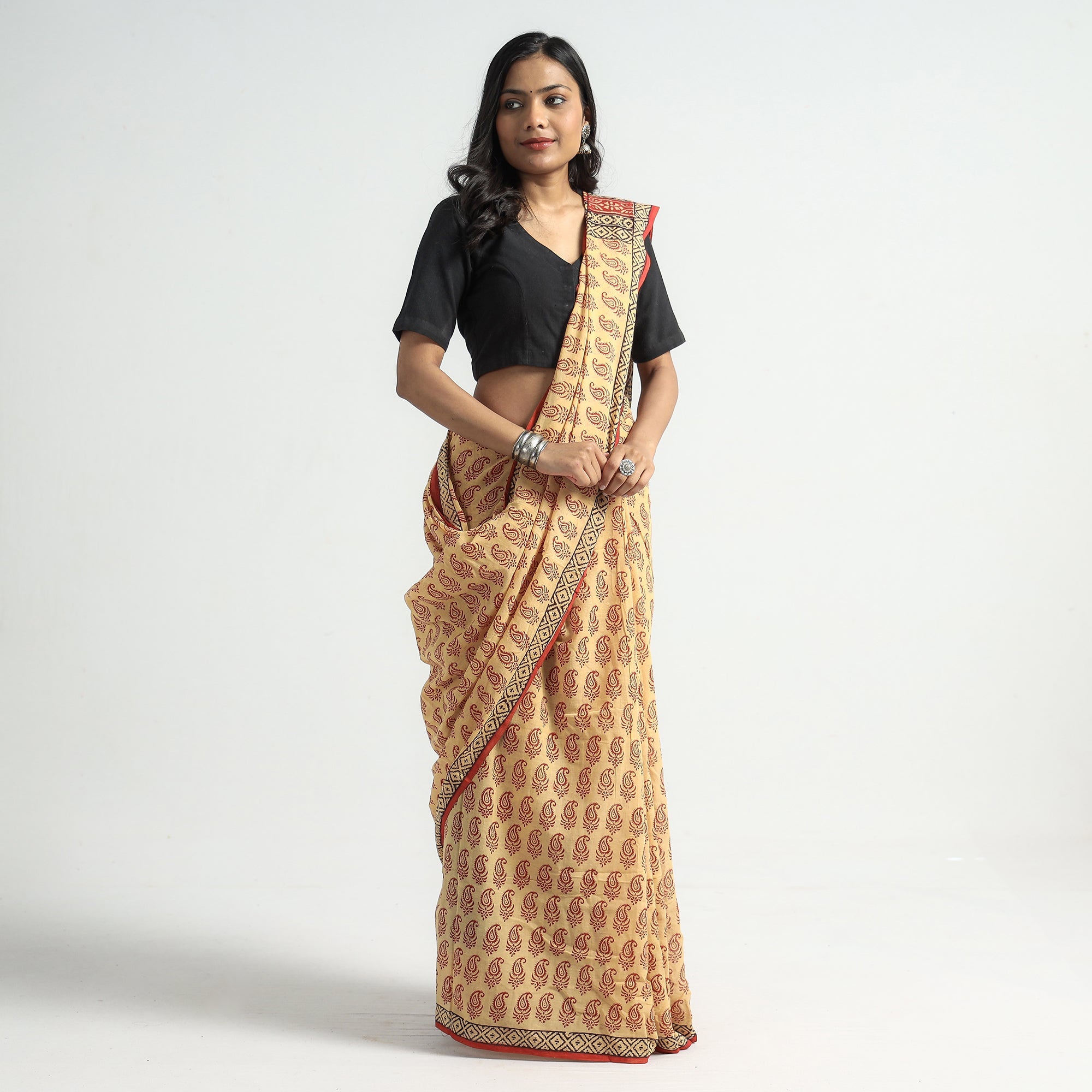 BAGH PRINTS BY YAKOOB KHATRI Beige - Bagh Hand Block Printed Cotton Saree - view 3
