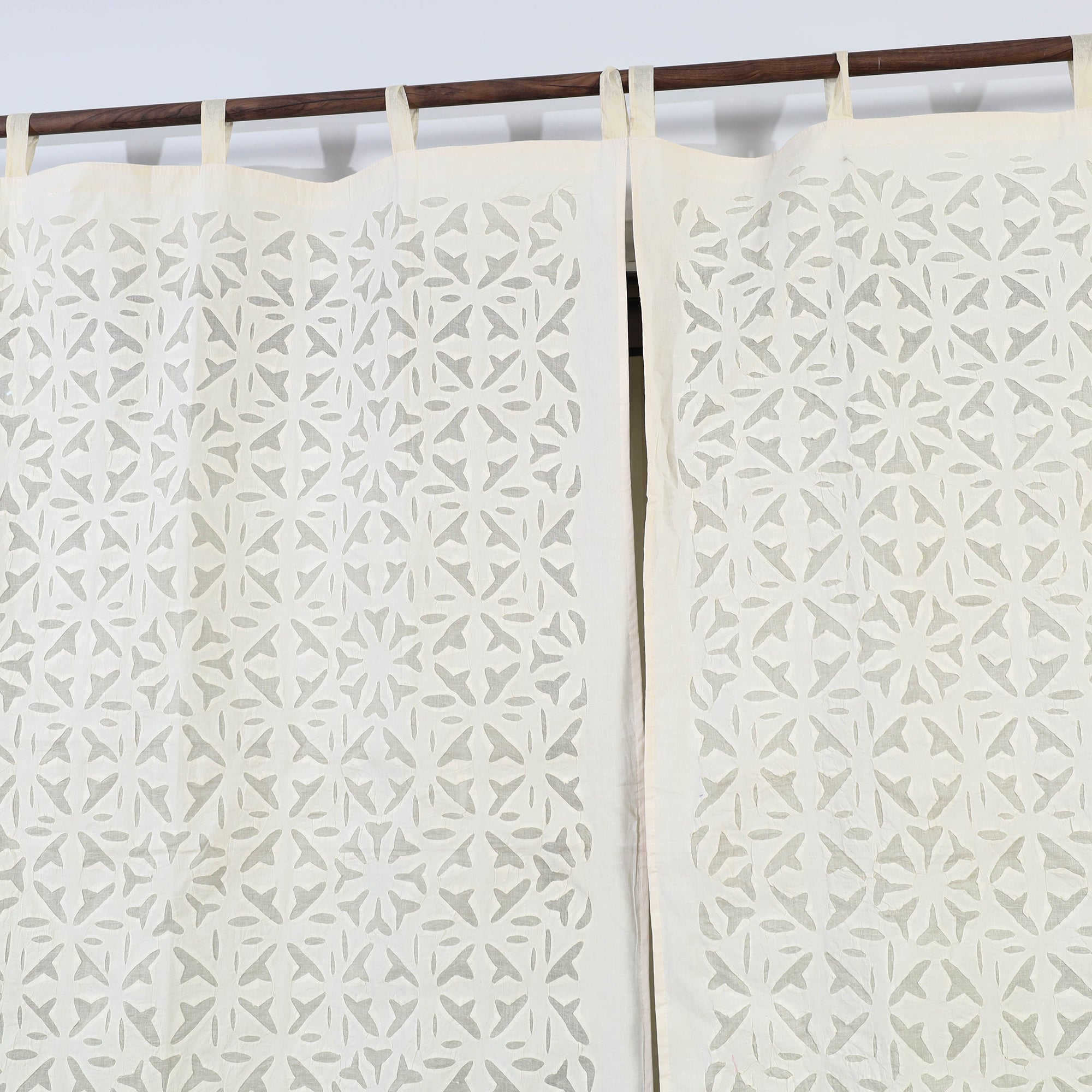 SHADES OF MARUDHARA beige - Flower Cutwork Cotton Barmer Applique Window Curtain - view 2