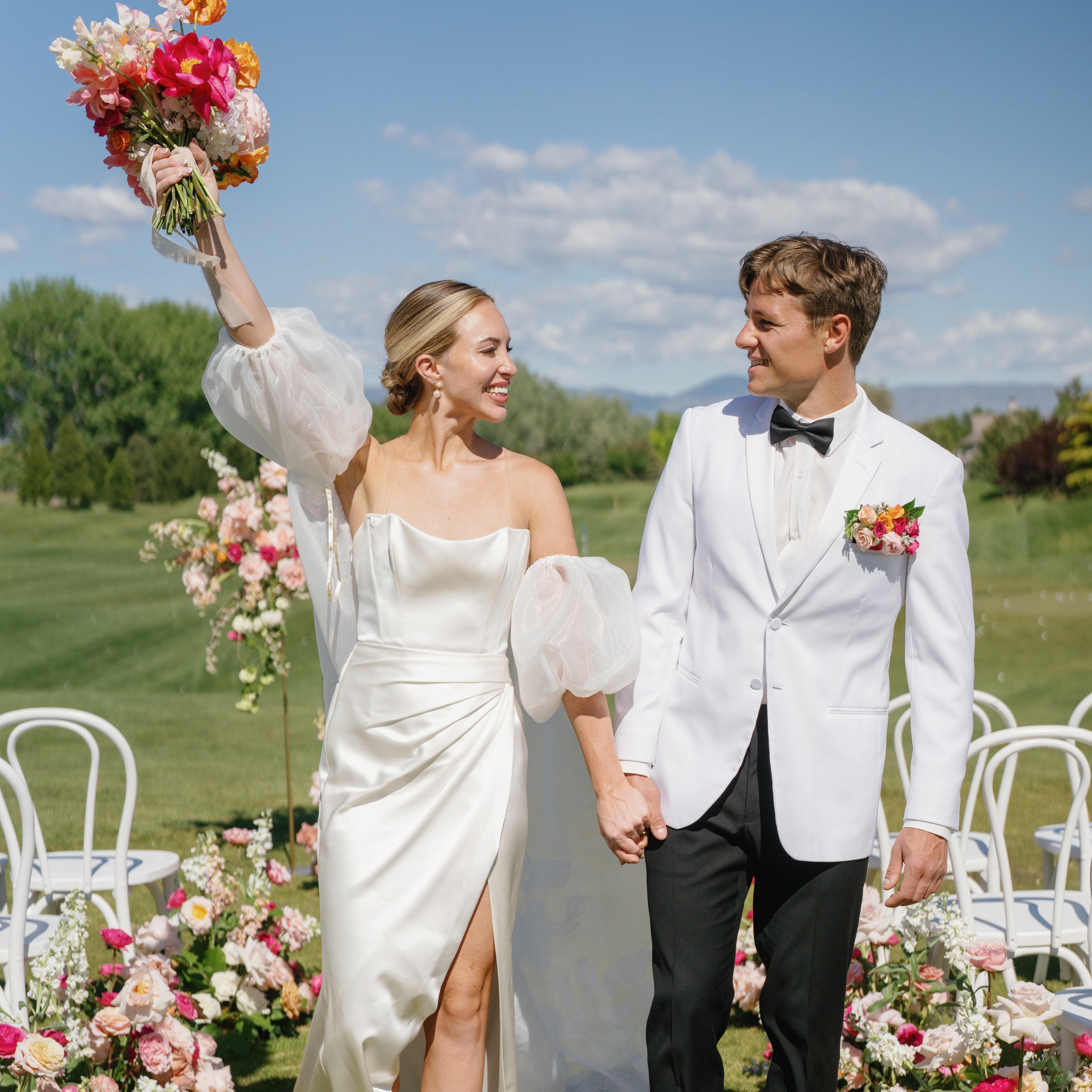 fiftyflowers.com Trendy Pinks and Neutrals Country Club Styled Shoot - view 2
