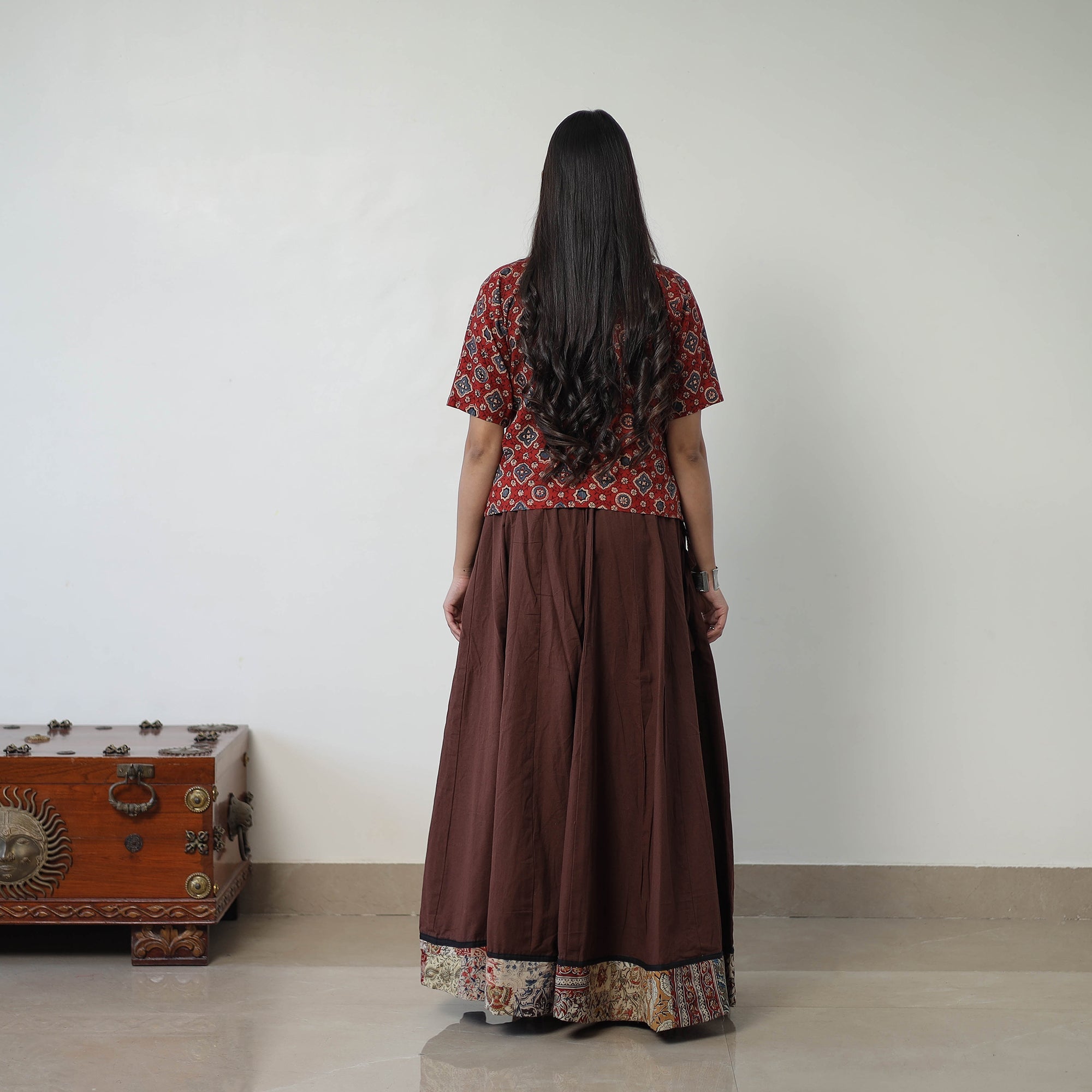 NOORI BAZAR 24 Kali Plain Cotton Skirt with Patchwork Border 04 - view 4