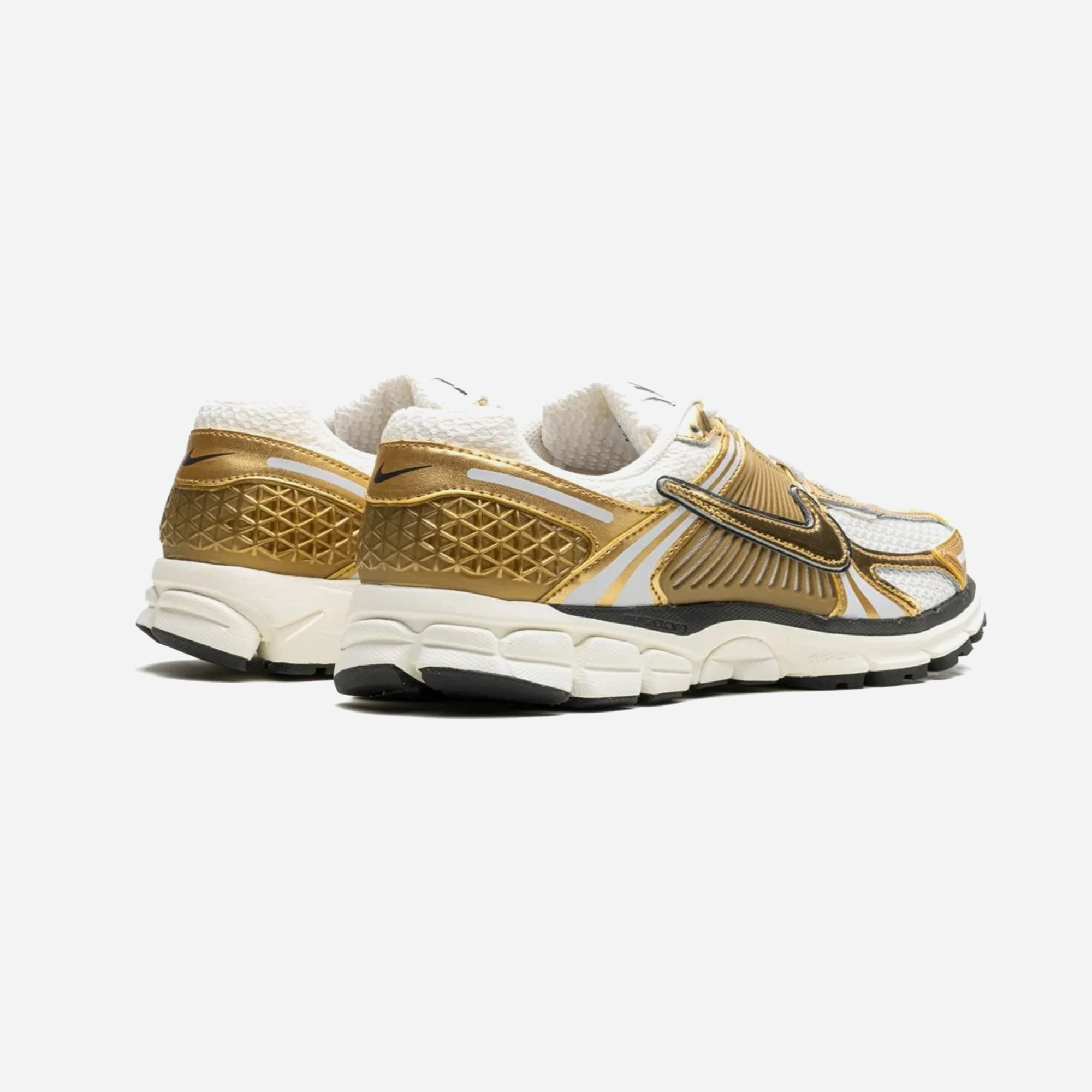 Nike Air Zoom Vomero 5 'Metallic Gold' WMNS - view 2