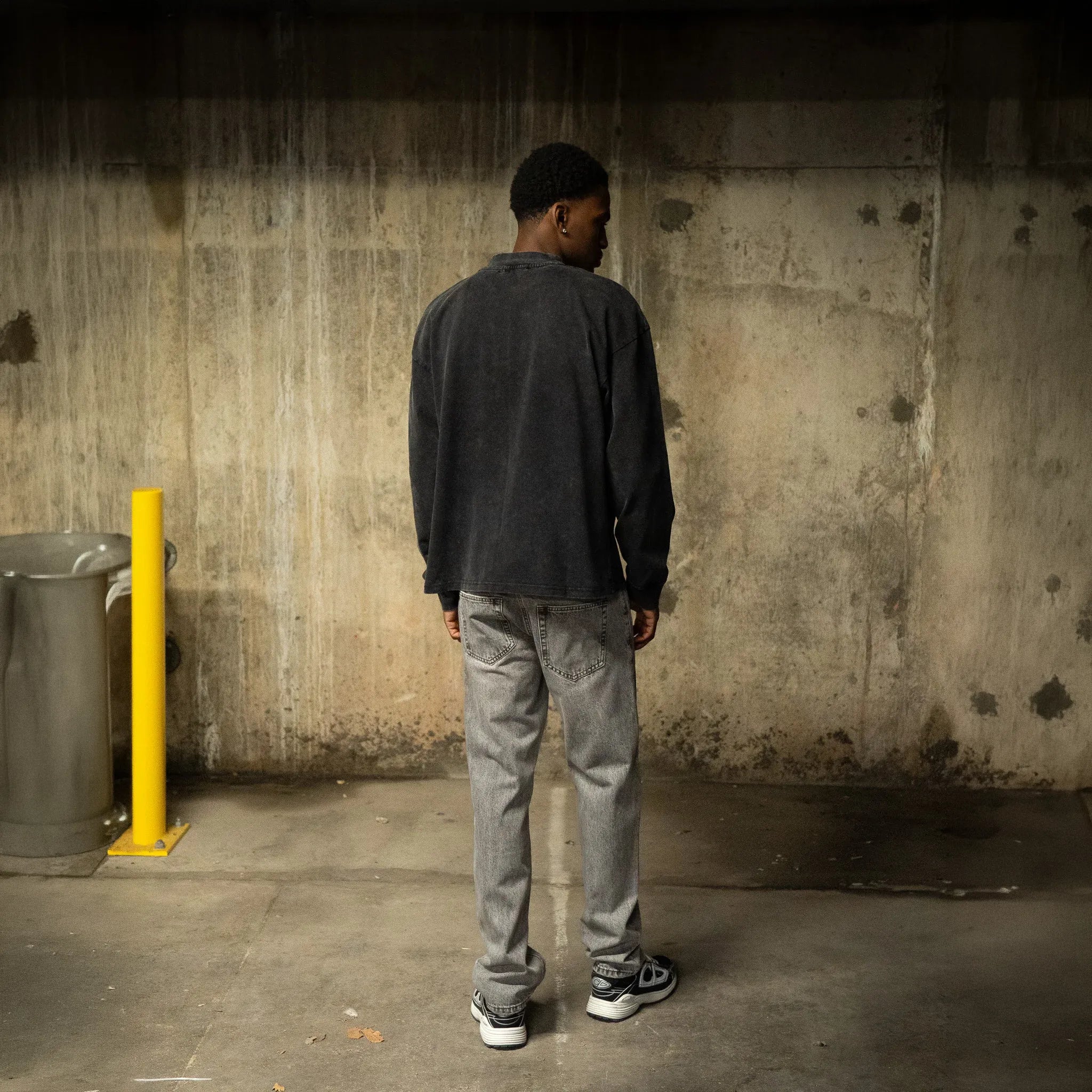 SIARR L/S Washed Black T-Shirt - view 2