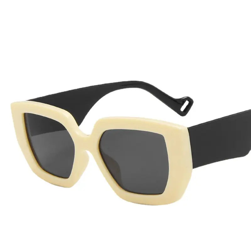 Peeperly Cloister Sunglasses - view 4