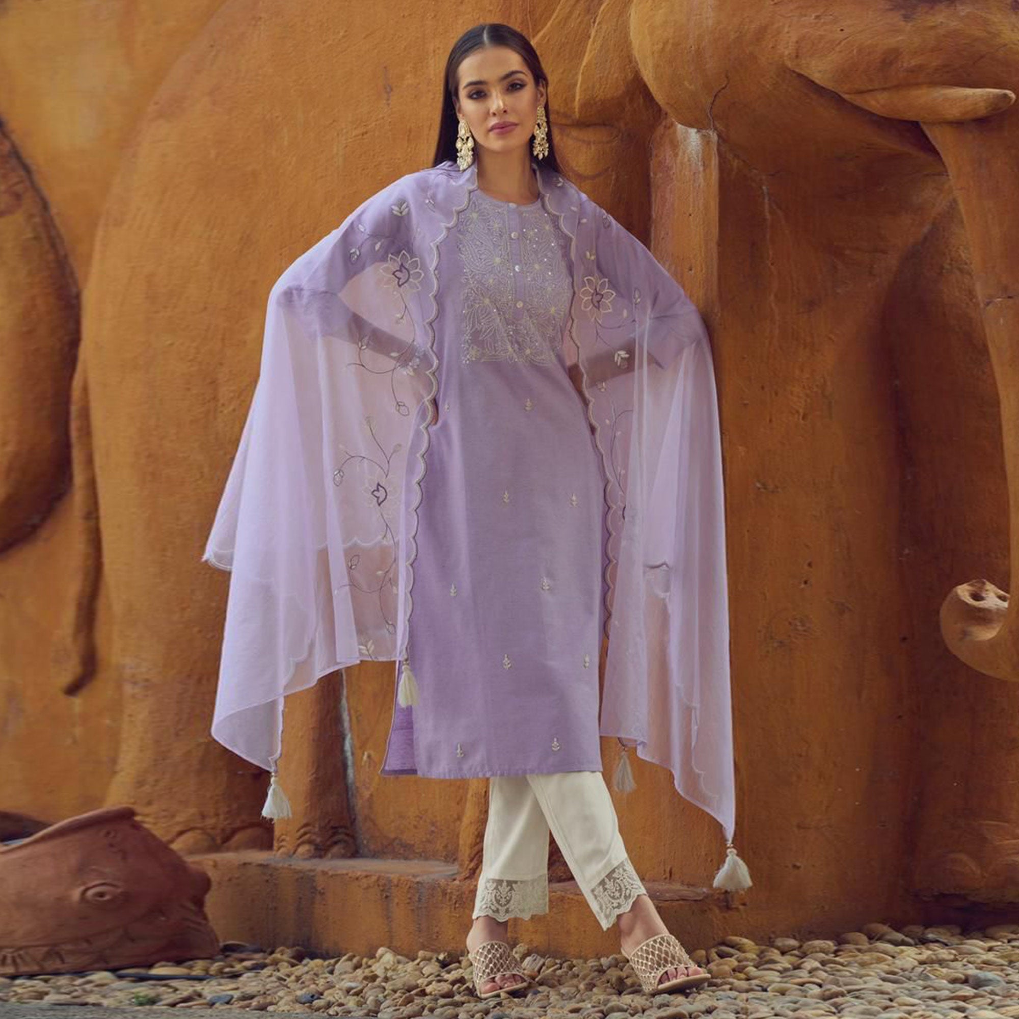 Peachmode Light Purple Kantha Embroidered Linen Salwar Suit - view 2