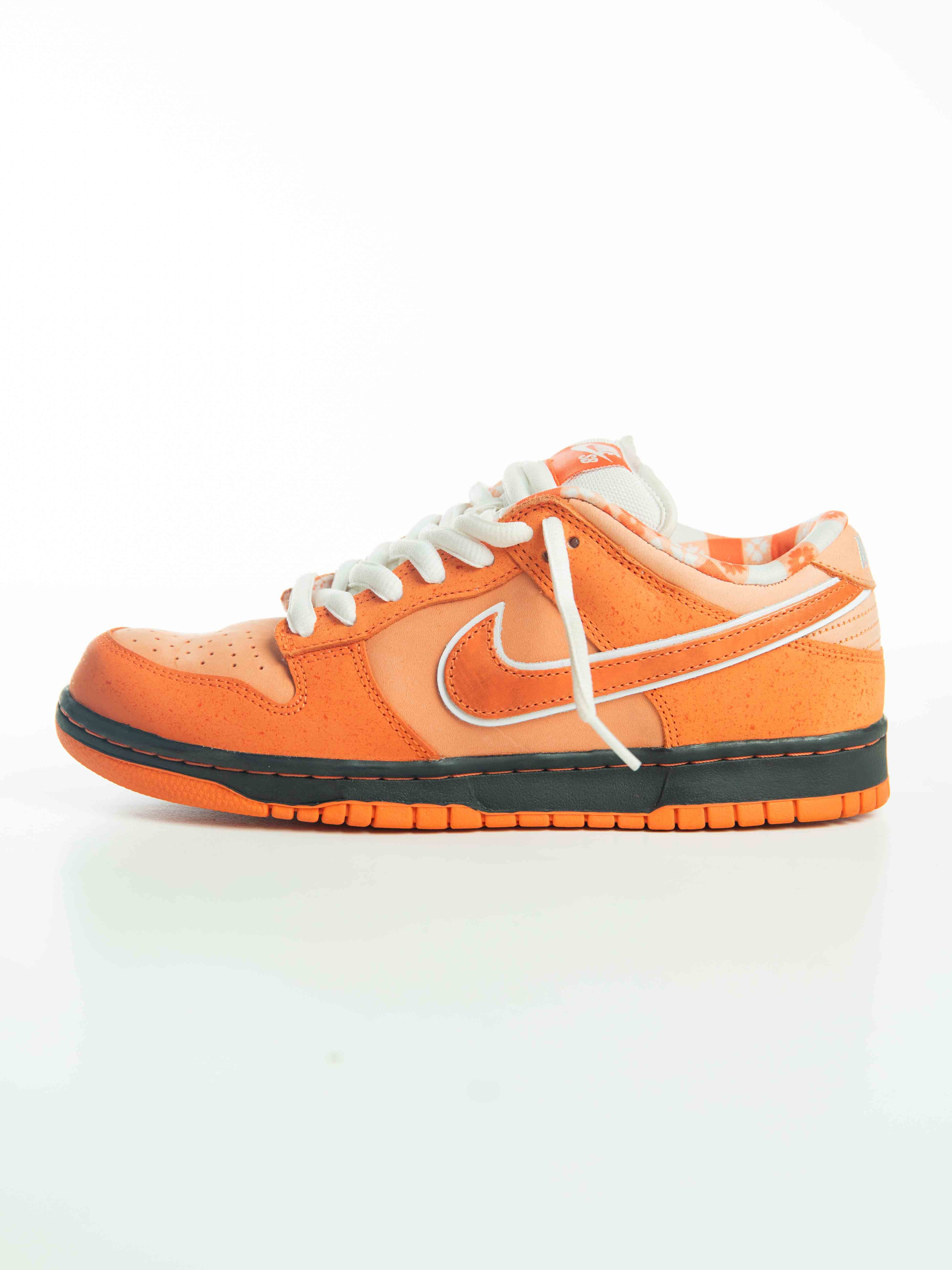 Nike Concepts X Dunk Low SB Orange Lobster - view 2