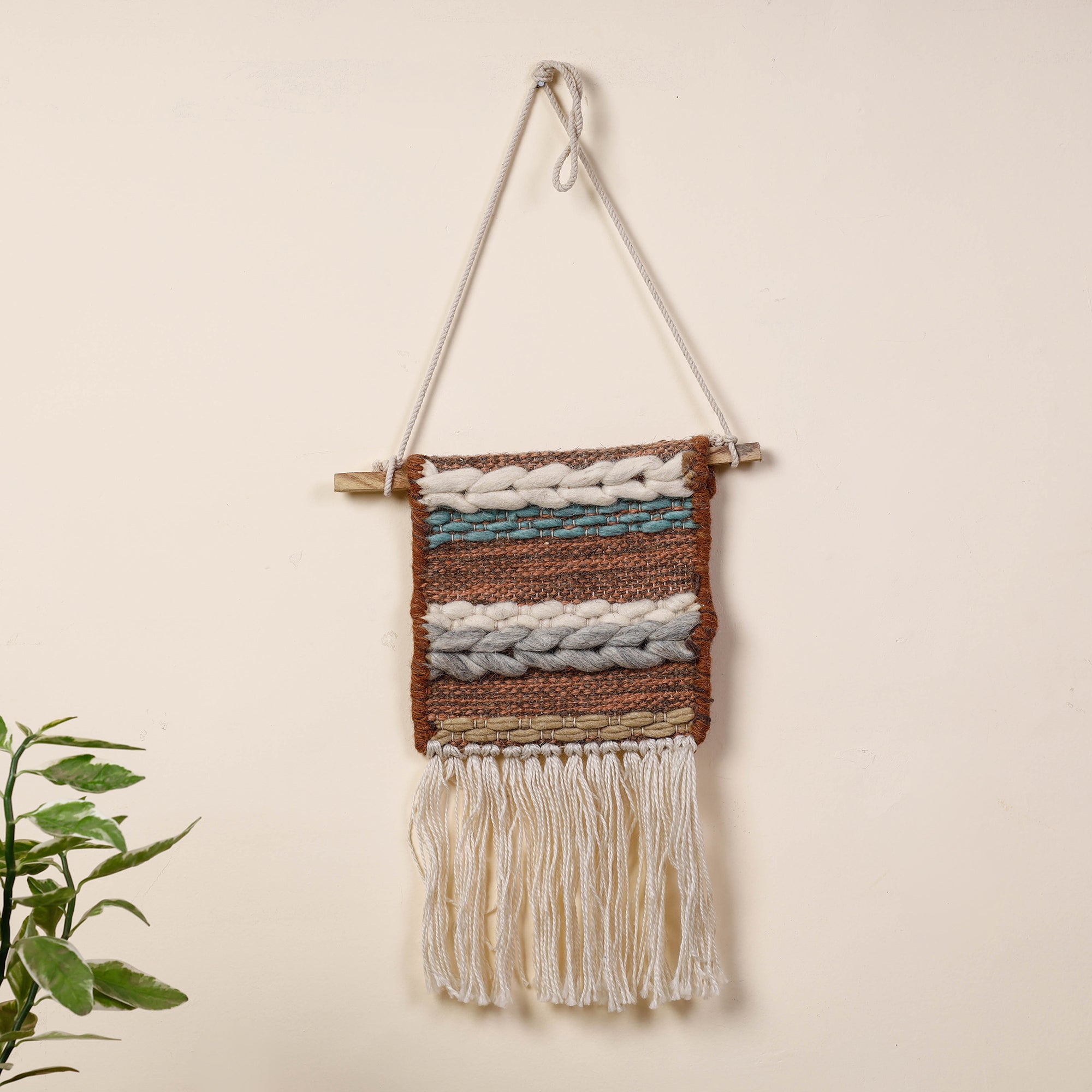 ITOKRI CRAFTS INITIATIVE Bhadohi Handwoven Wool Geometric Fringed Wall Hanging