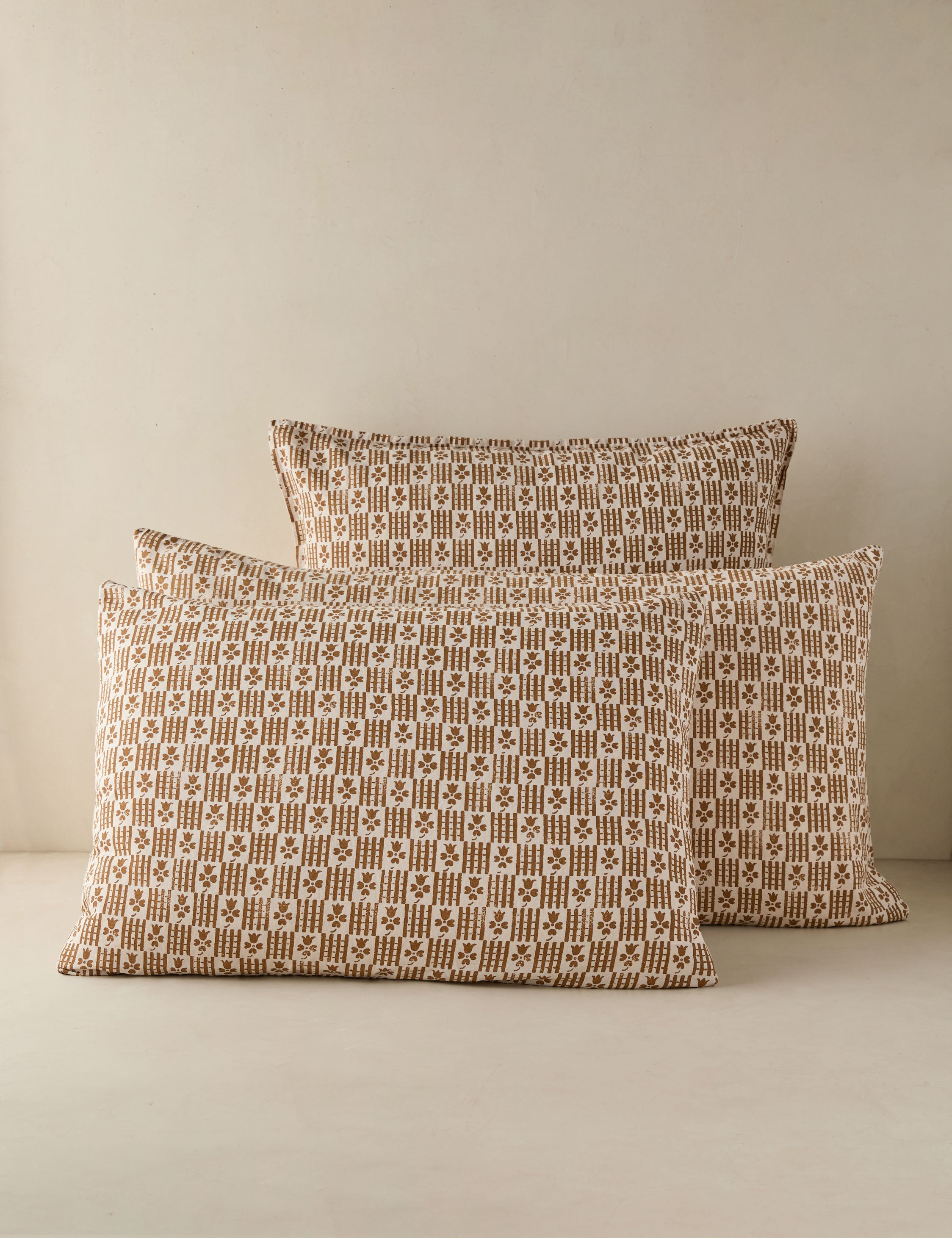 Lulu and Georgia Hedra Linen Cotton Sham – Marigold