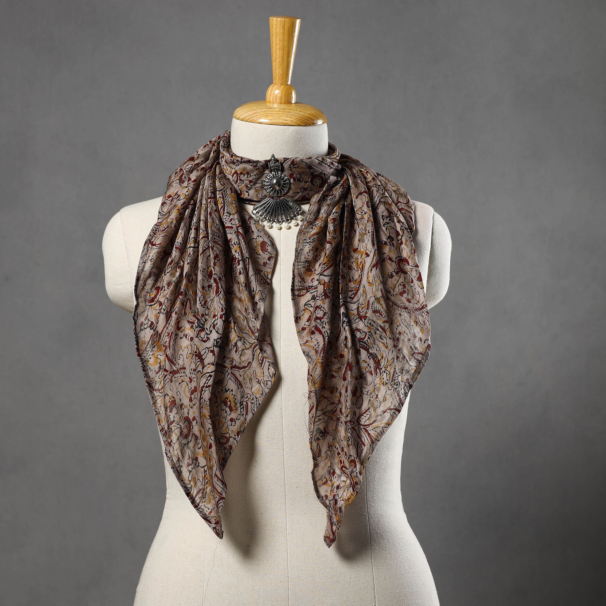 HAVELI CHRONICLES Block Printed Chanderi Silk Pendant Necklace Scarf 27