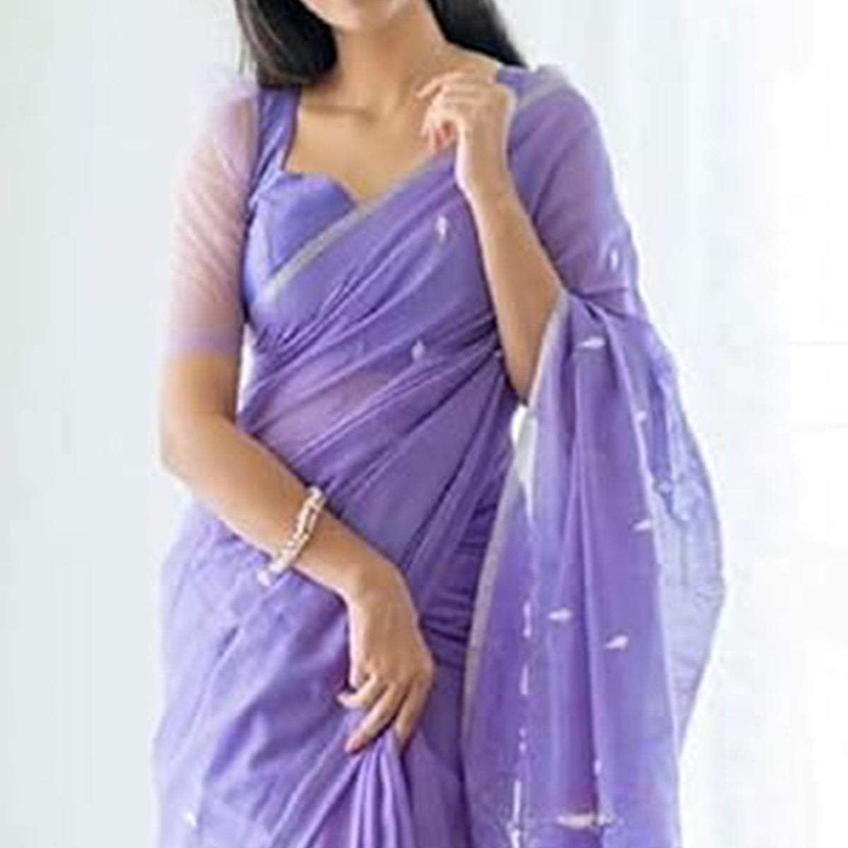 Peachmode Lavender Floral Woven Banarasi Silk Saree - view 2