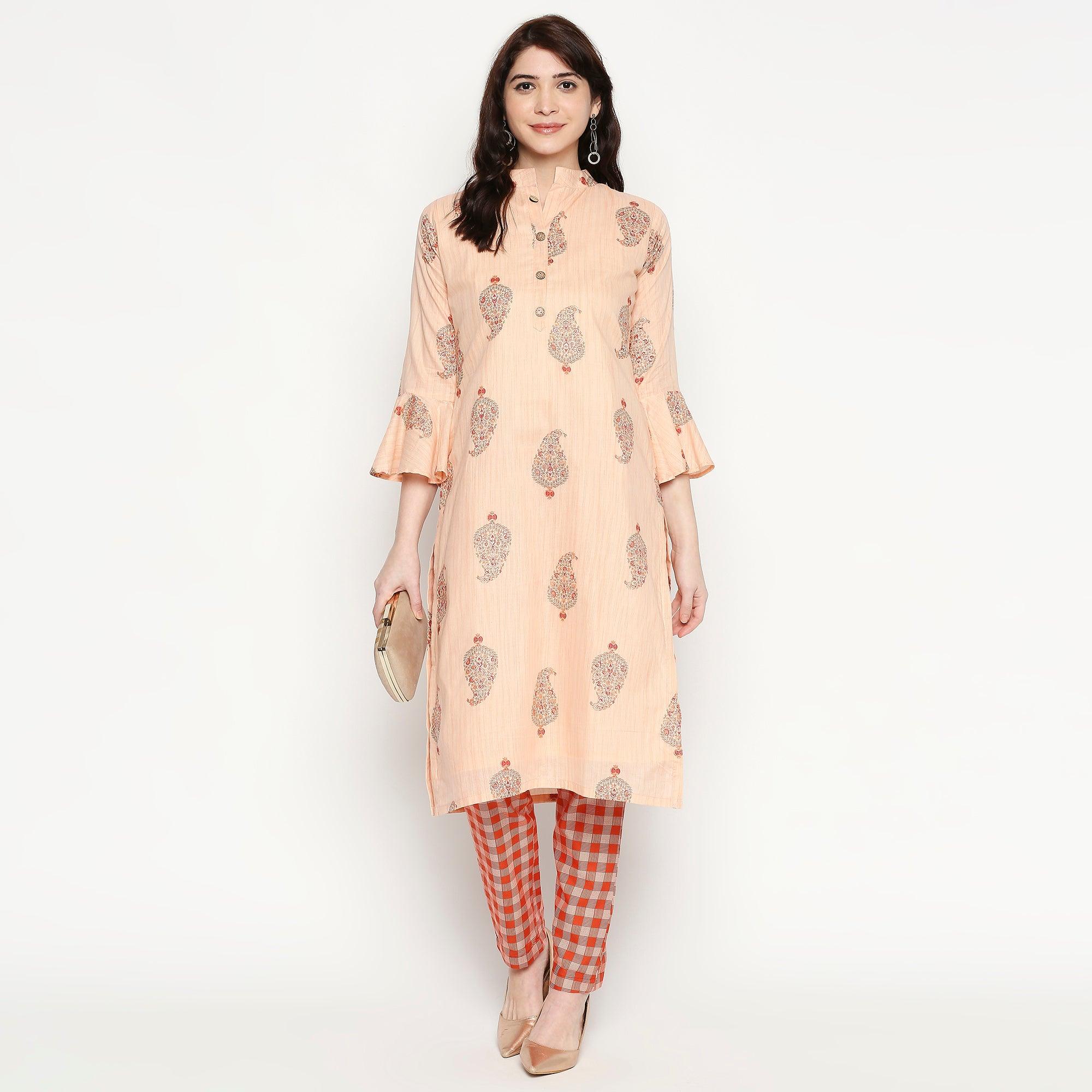Peachmode Jazzy Peach Colored Casual Wear Printed Cotton Kurti-Pant Set - view 5
