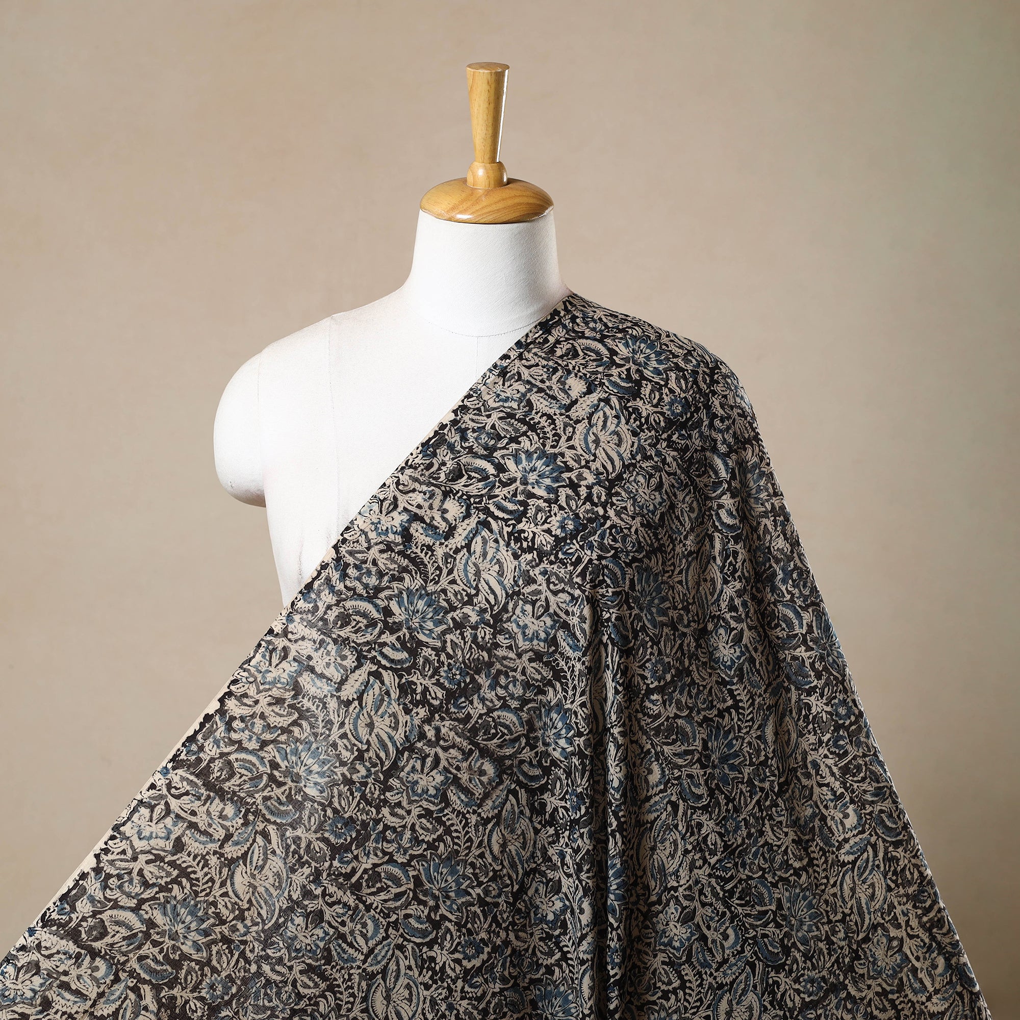 VENKATA BHANU KALAMKARI PEDANA Black - Pedana Hand Block Print Mul Cotton Kalamkari Fabric 05