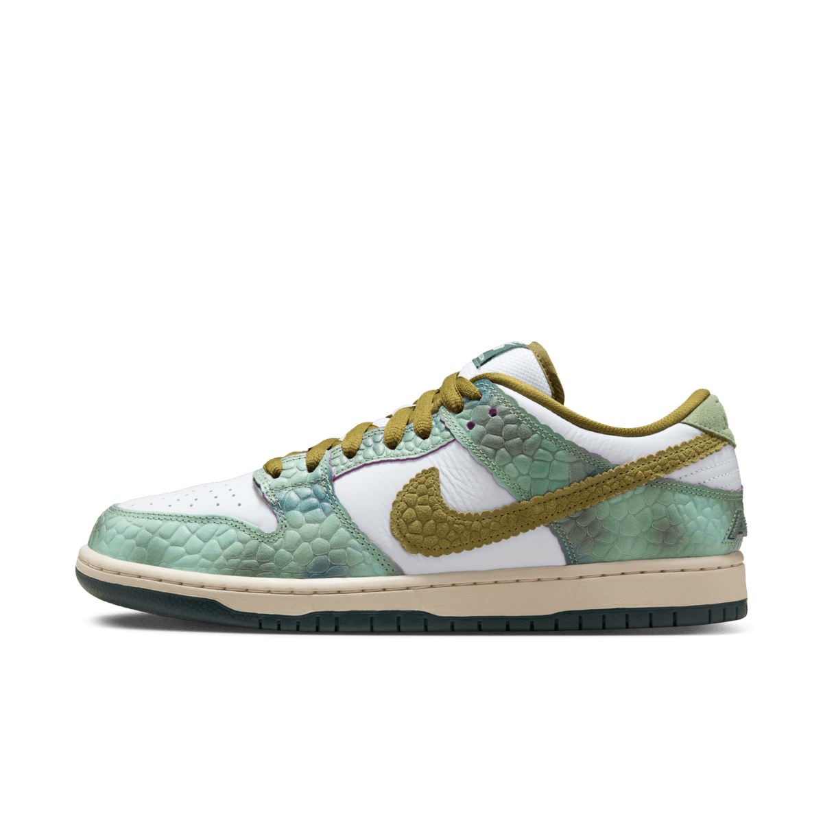 Sneaker Cafe Mumbai Nike Sb Dunk Low Alexis Sablone Chameleon