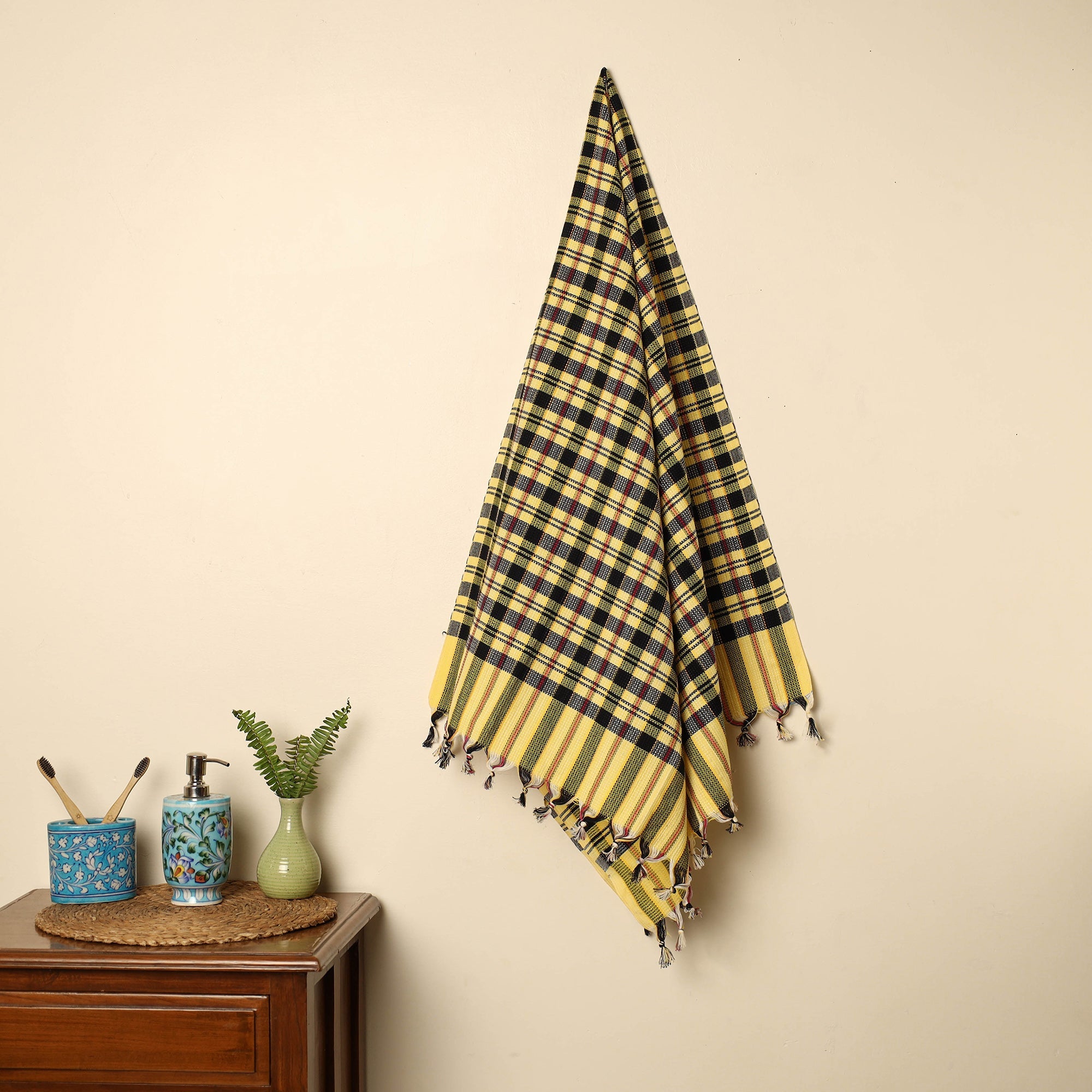 GWALIOR HANDLOOMS Black - Handloom Fine Cotton Checks Bath Towel 138