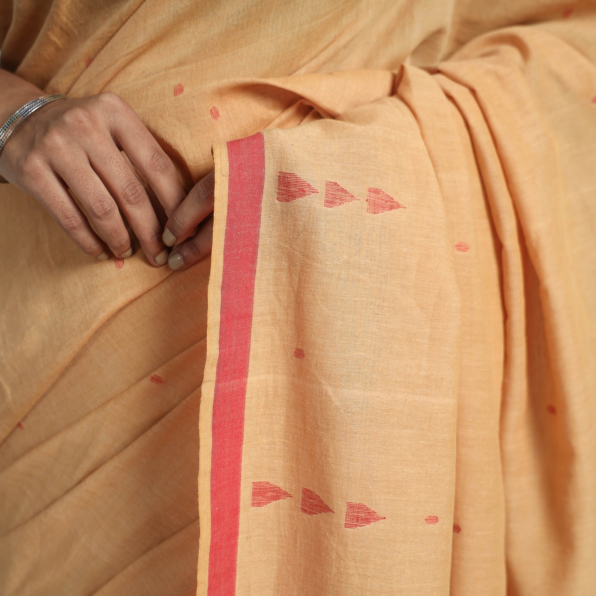SASHA Brown - Handloom Cotton Phulia Jamdani Saree with Tassels 17 - view 4