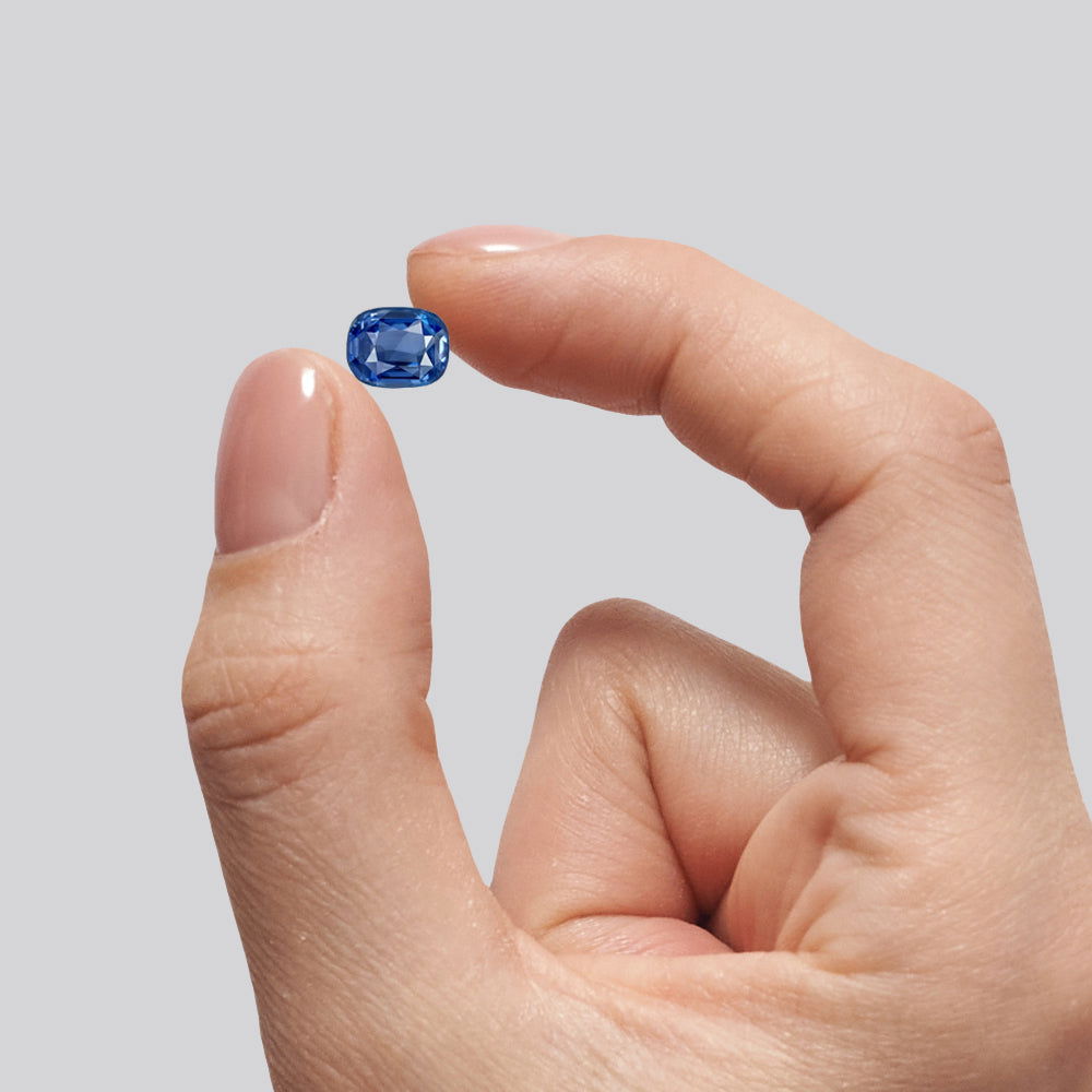 Gemsmantra Blue Sapphire (3.63 Ratti, 3.3 Carat) - view 3