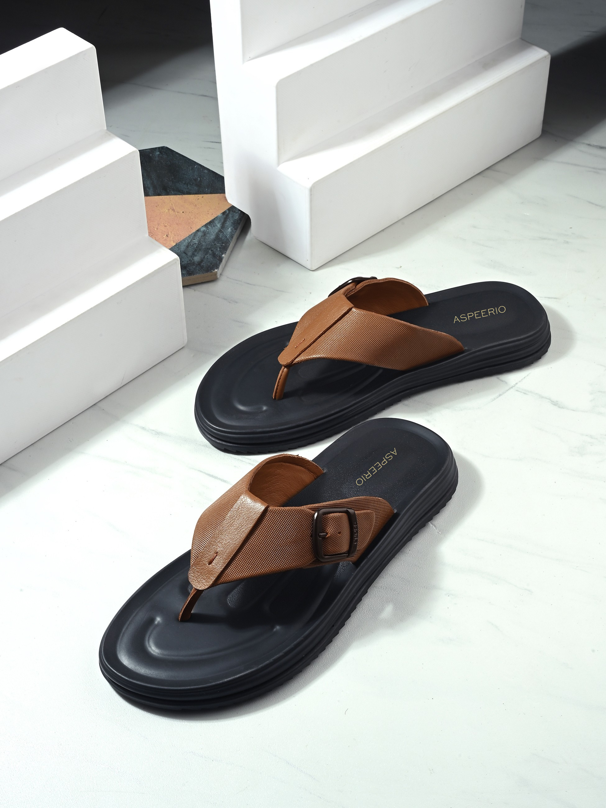Egoss Shoes Comet Leather Slippers by Aspeerio - view 2