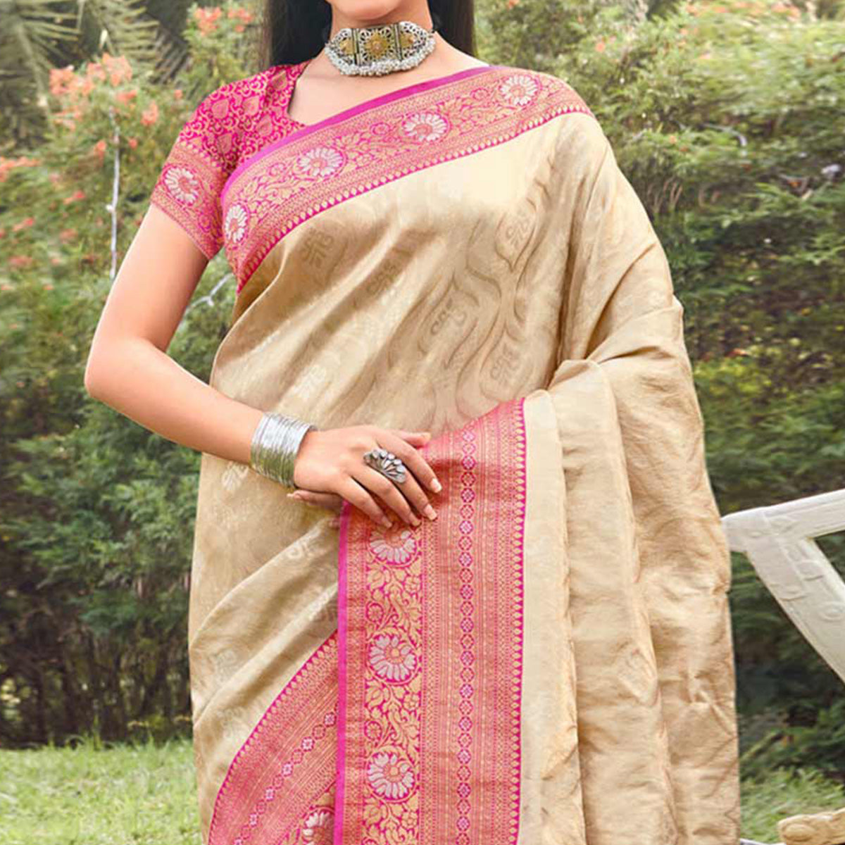 Peachmode Cream Woven Banarasi Silk Saree With Tassels - view 2