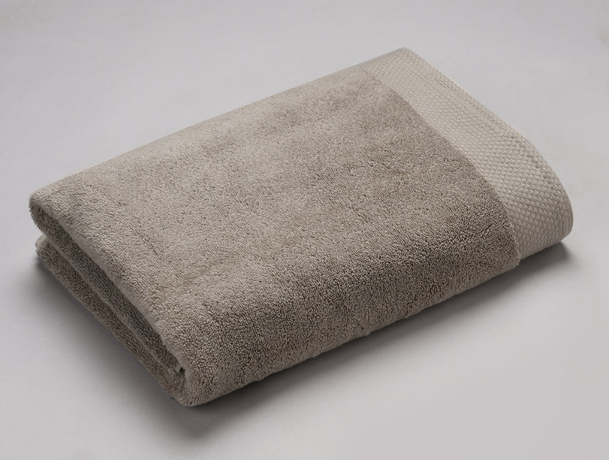 Spaces India London Fog - Light Grey 100% Egyptian Cotton Bath Towel - Luxury Egyption Cotton By Spaces - view 3