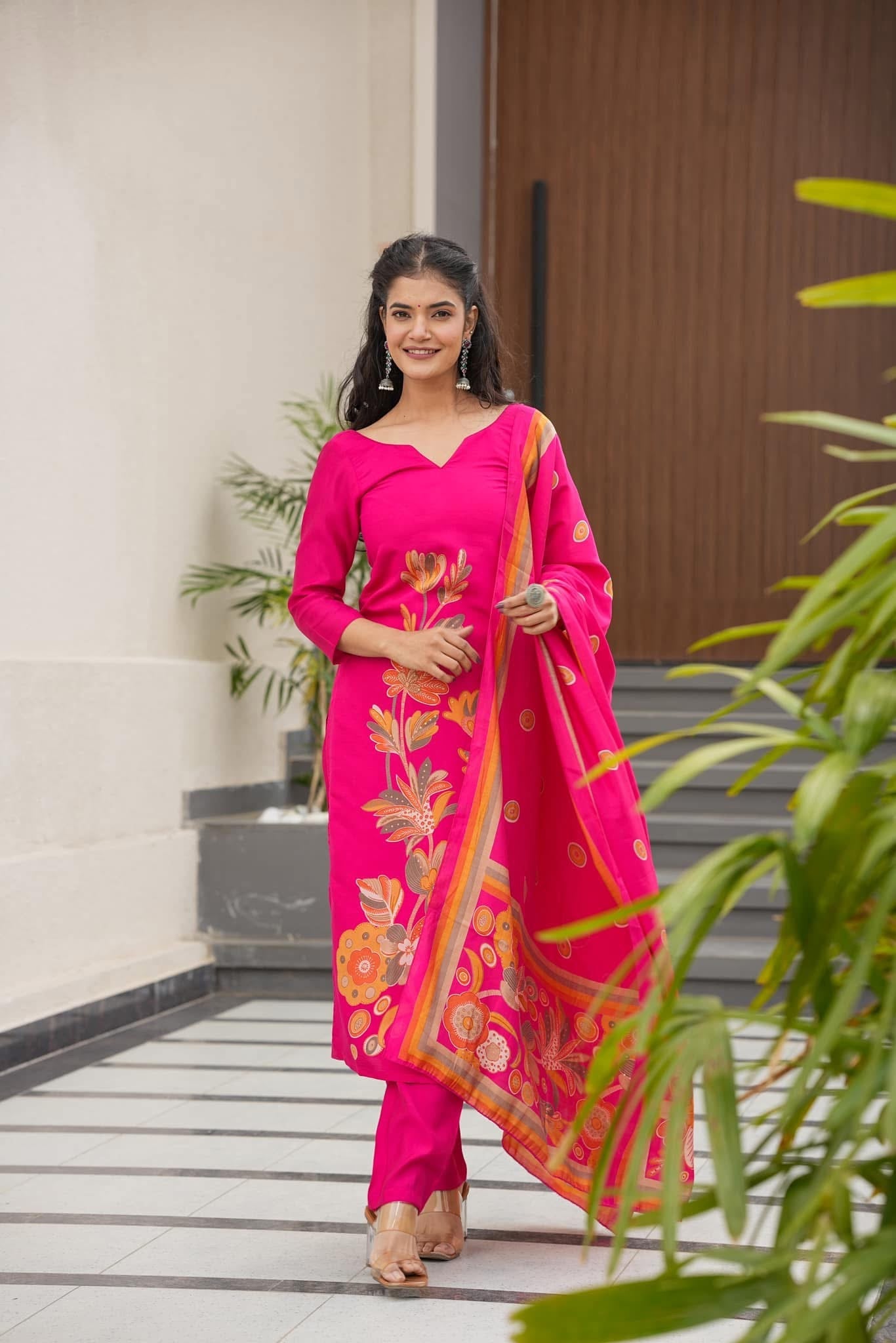 Idaho0 Swan pink muslin suit set