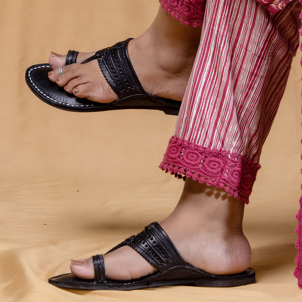 KALAPURI Black - Women Striding in Style: Classic Kolhapuri Leather Slippers