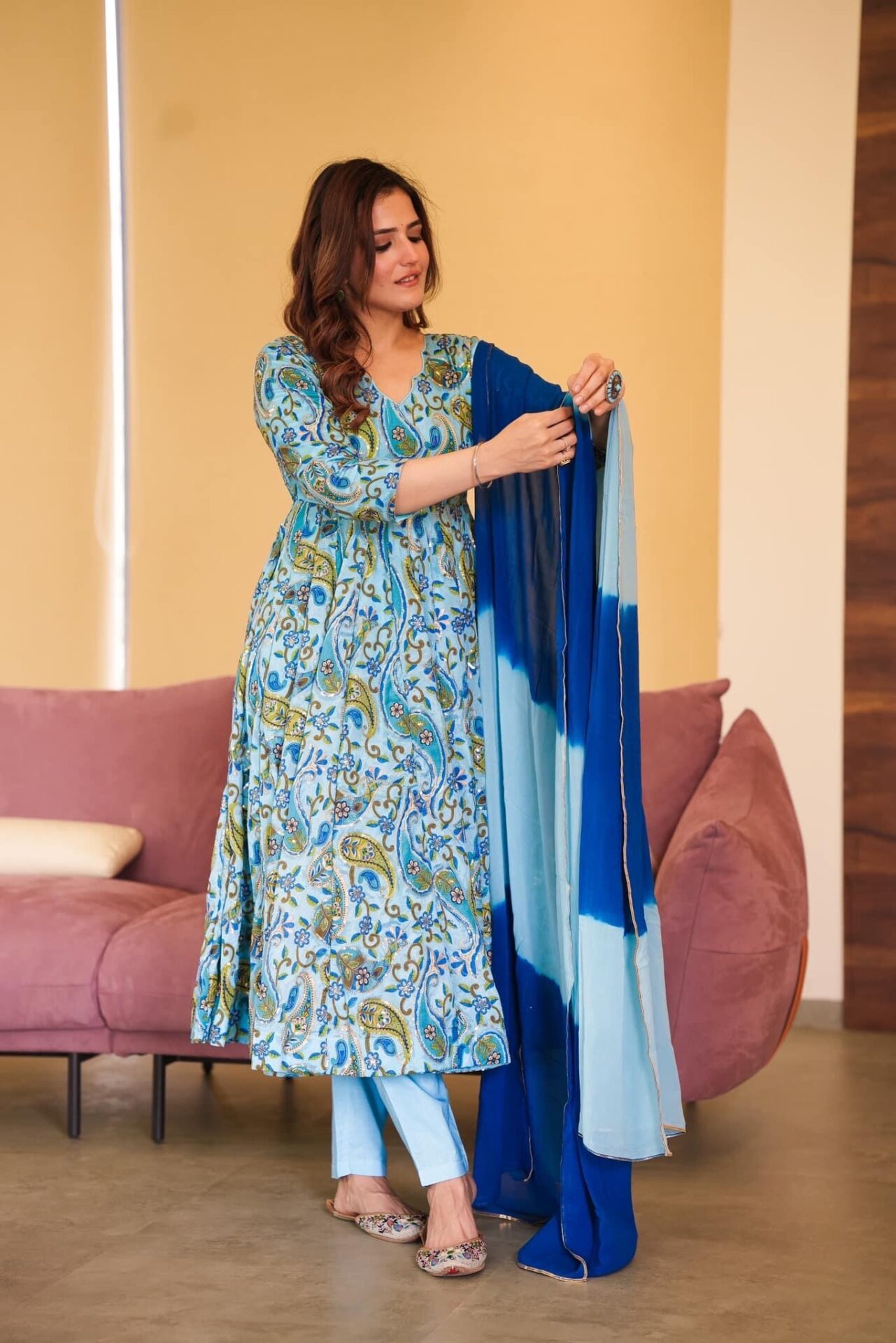 Idaho-o Raabta blue embroidered suit set - view 2