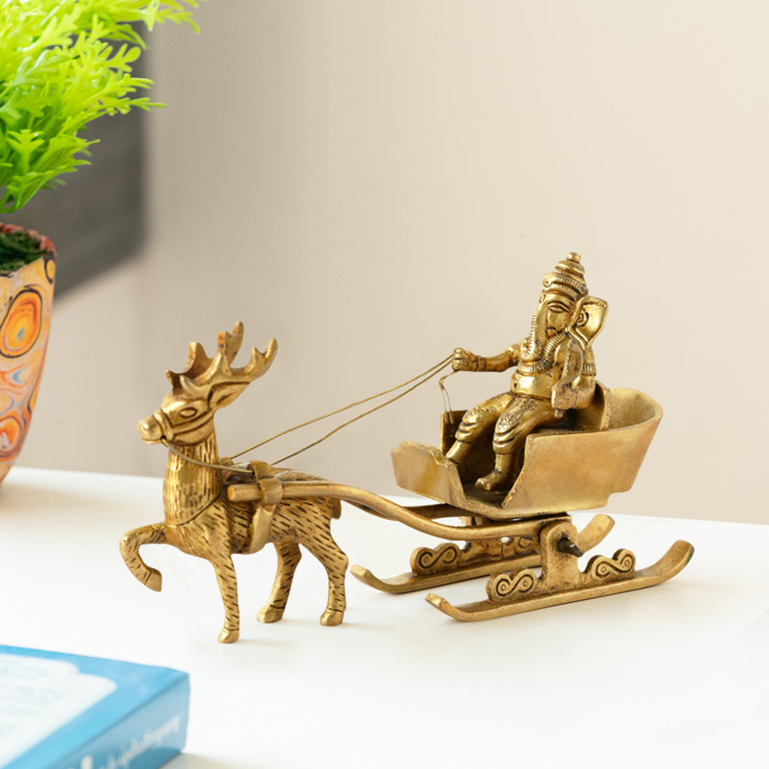 Showpiece idol hand-etched – EXCLUSIVELANE 'Chariot Brass Ganesha' Showpiece Idol (Hand-Etched, 0.7 Kg)