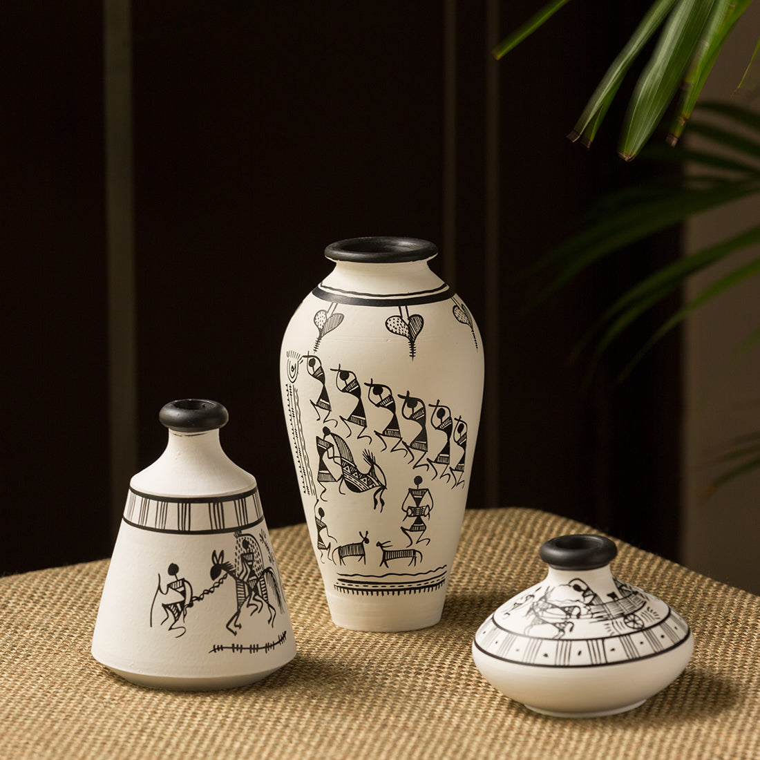 EXCLUSIVELANE 'Warli White Matkis' Handpainted Terracotta Vases (Set of 3) - view 9