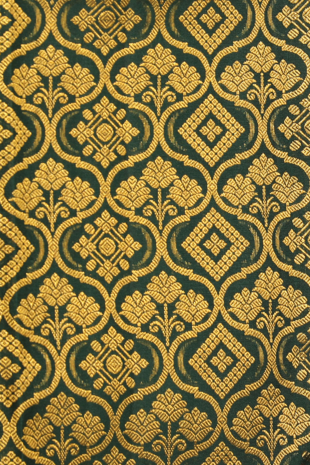 Kalanjali Kanchipattu Brocade Bottle Green Saree - view 2