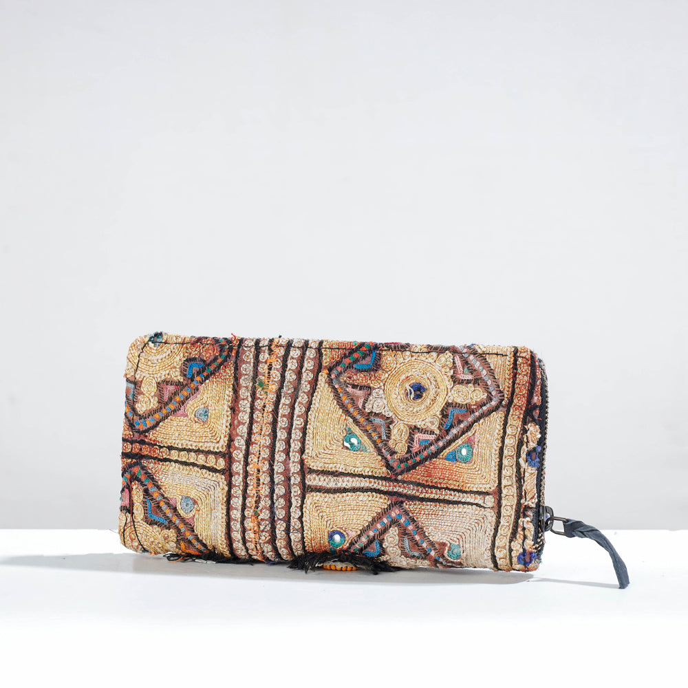 KACHCHH JI CHHAAP Beige - Banjara Vintage Embroidery Mirror Work Wallet