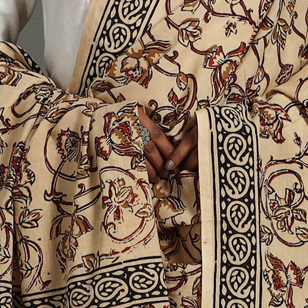 ARTISAN HAND BLOCK PRINTS Beige - Block Printed Mul Cotton Bagru Dupatta 27 - view 4