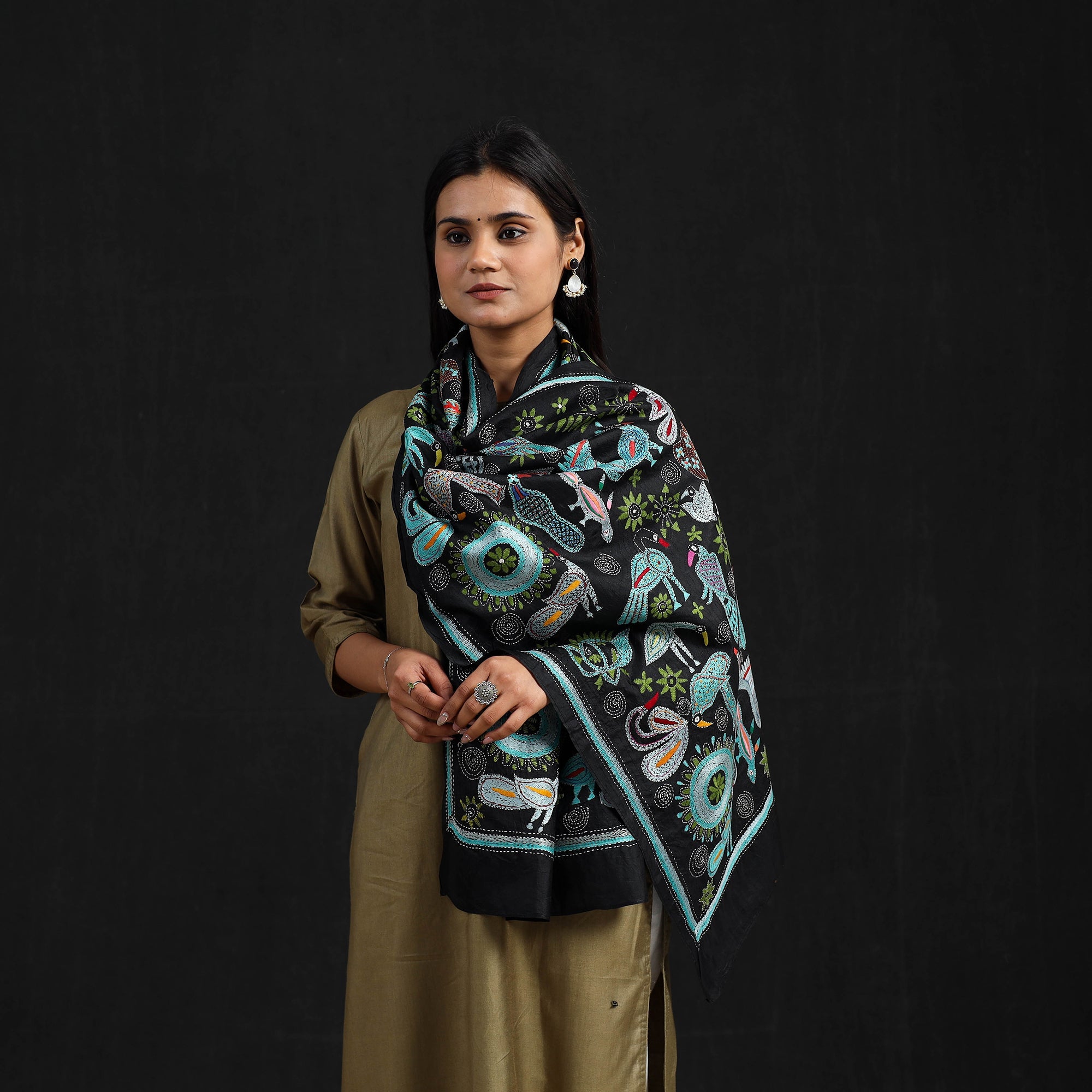 KHUSHBASH - HAPPY LOOM OF EAST Black - Handloom Silk Bengal Kantha Work Stole 10