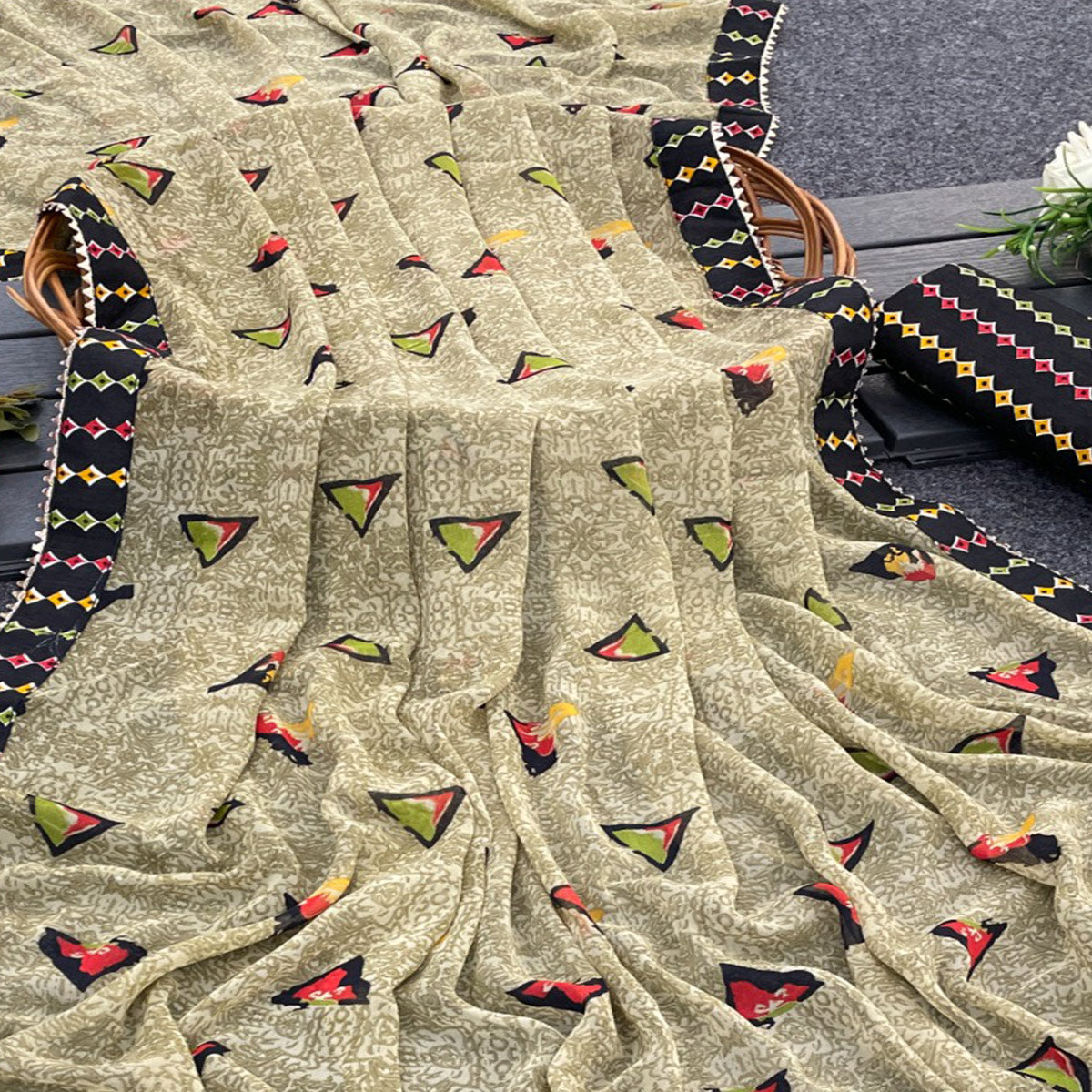 Peachmode Dark Tan Geometric Printed Georgette Saree With Lace Border