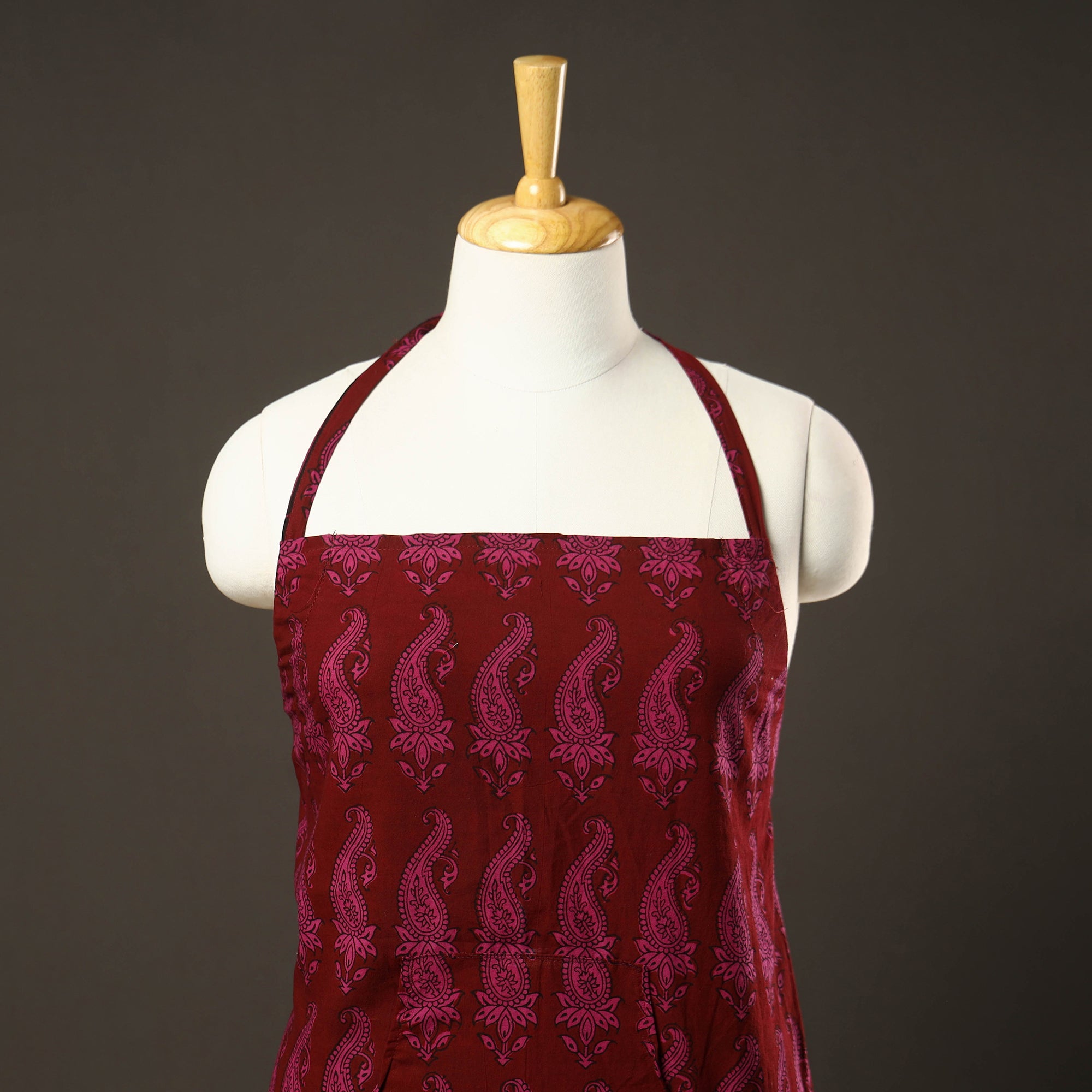ITOKRI CRAFTS INITIATIVE Bagh Block Printed Cotton Apron with Pocket 30 - view 2
