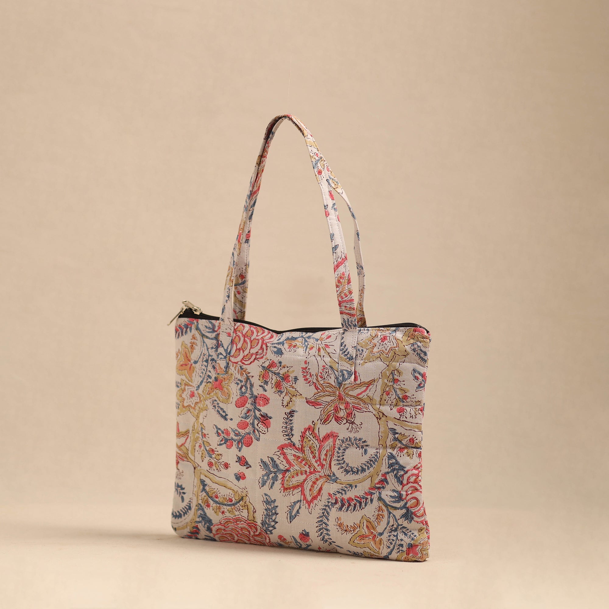 NOORI BAZAR Handmade Quilted Cotton Hand Bag 24 - view 2