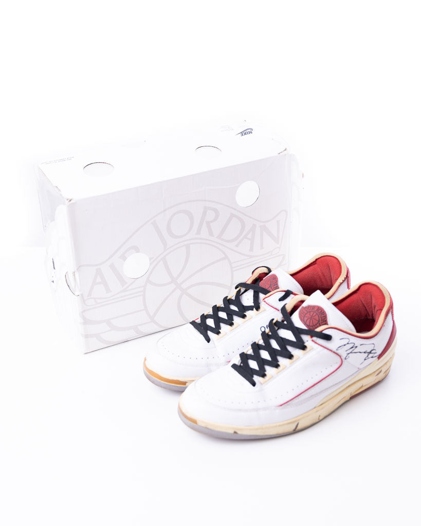 Nike Air Jordan 2 Retro Low SP Off-White White Red - view 2