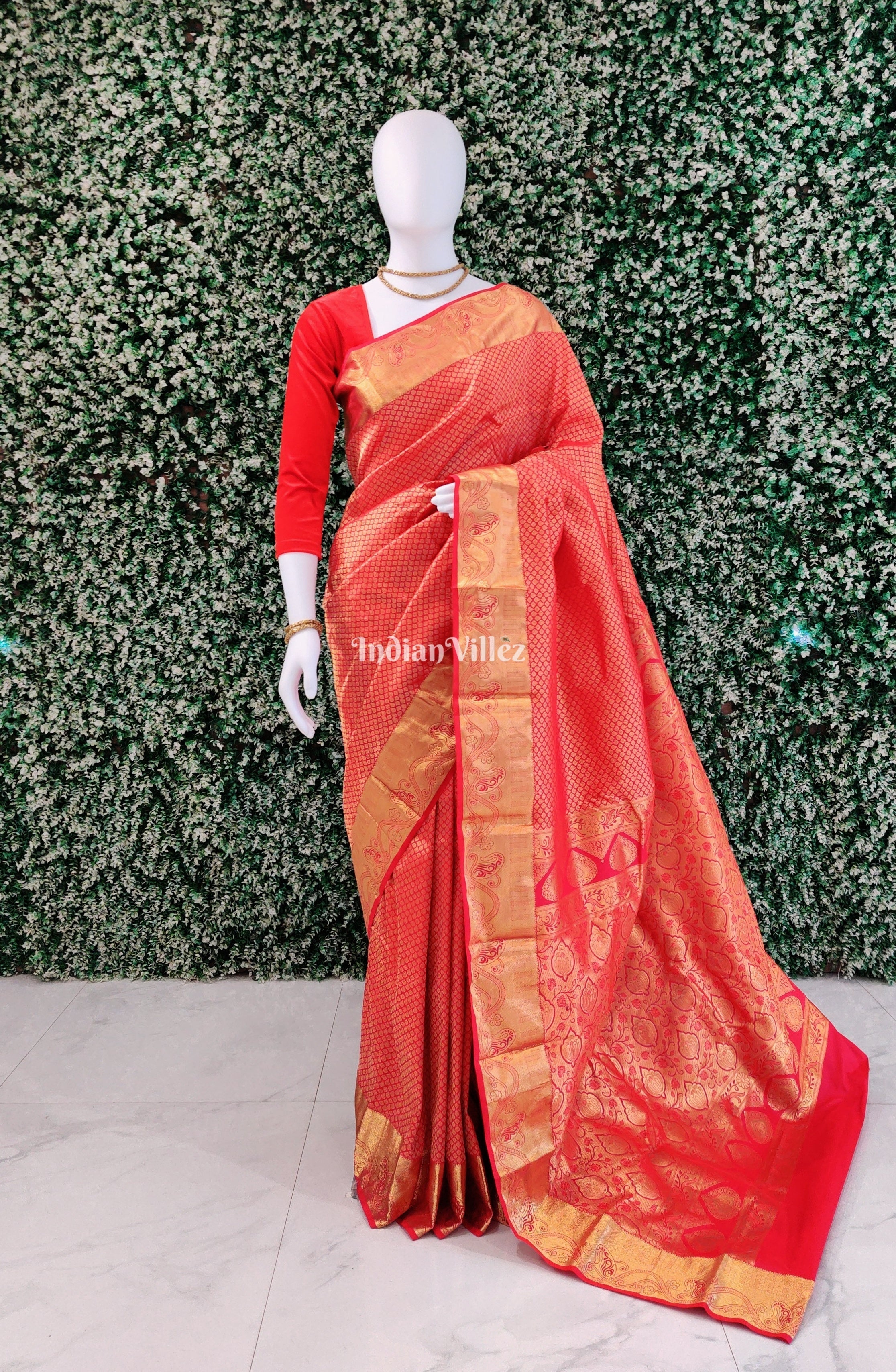 IndianVillèz Red Kanjivaram Silk Saree – Women's