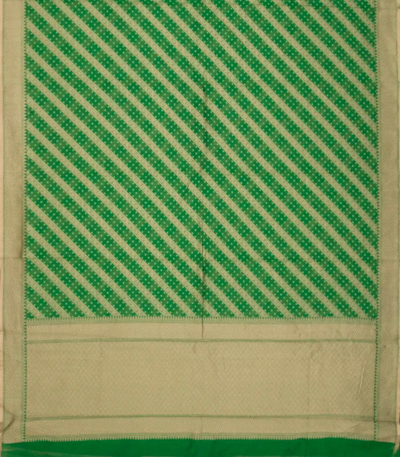 RmKV Green Woven Blended Silk Cotton Saree With Diagonal Floral Motifs -Green - view 2